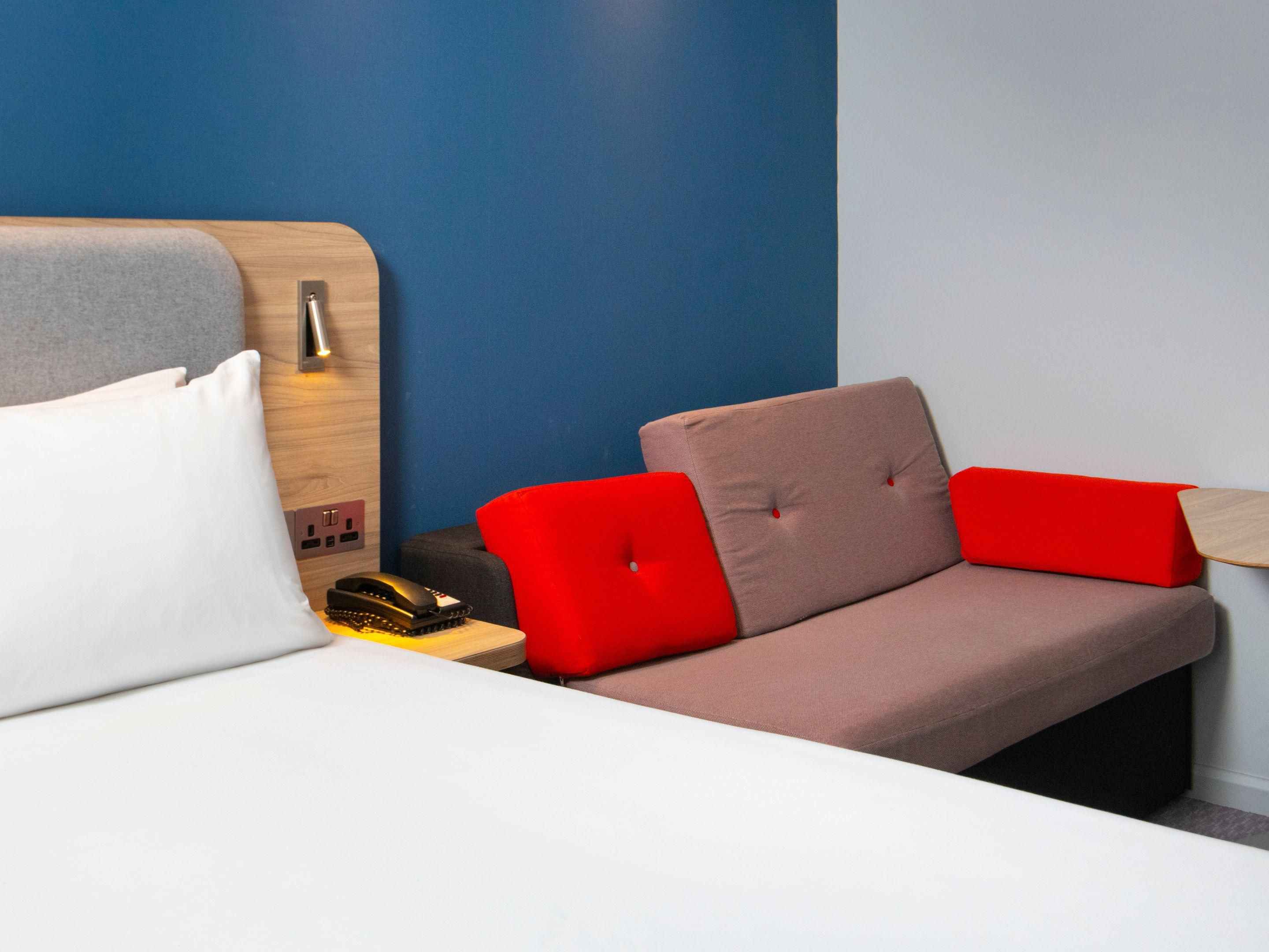 Cosy double room with sofa bed, comfort & free breakfast