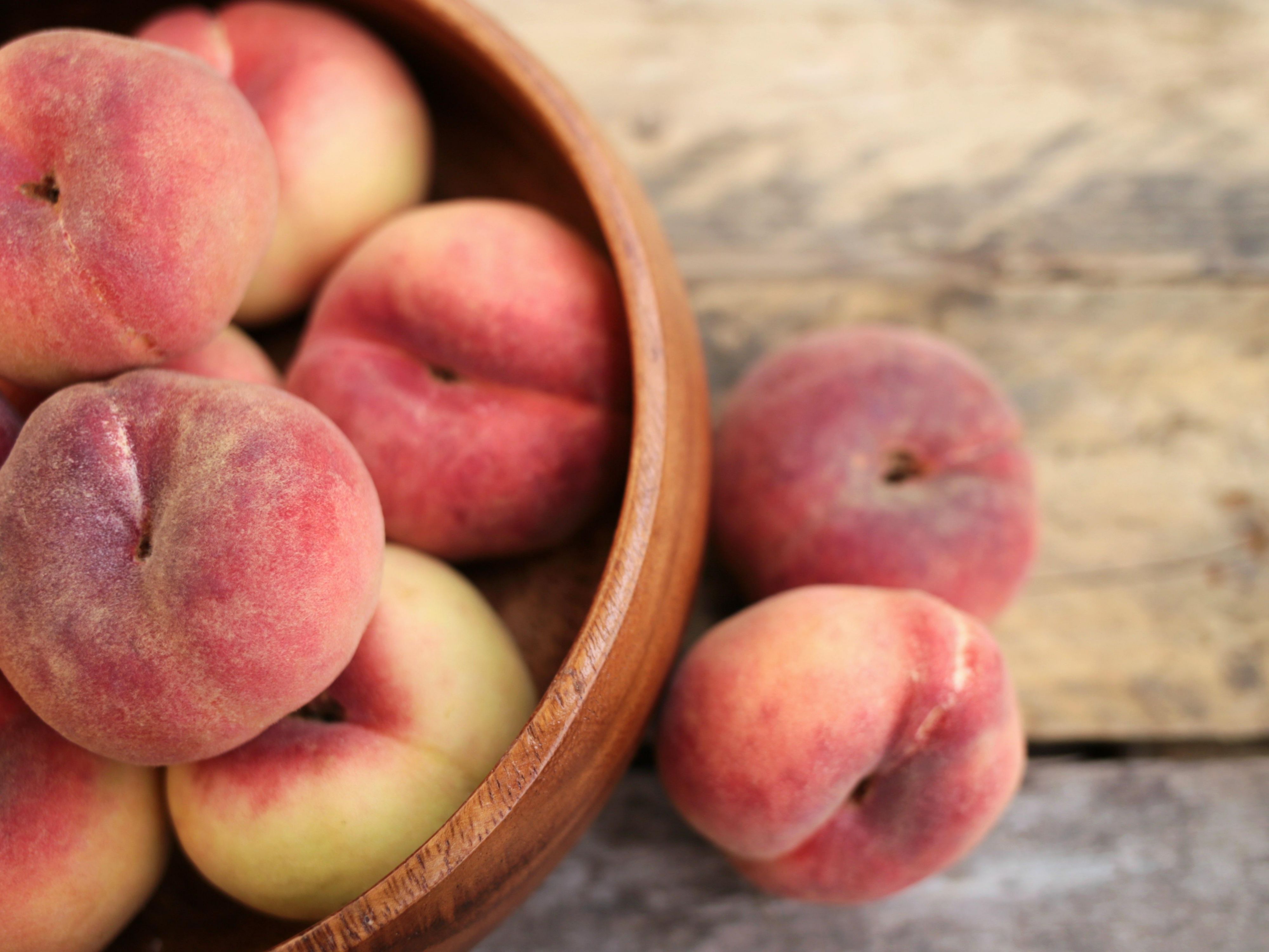 Looking for a great BBQ? Or perhaps a famous hamburger? Calhoun has you covered from Dub's High on the Hog BBQ and Thatcher's BBQ. And no trip to Calhoun is complete without a trip to Yellowjacket Drive-In. Come taste what Calhoun has to offer.