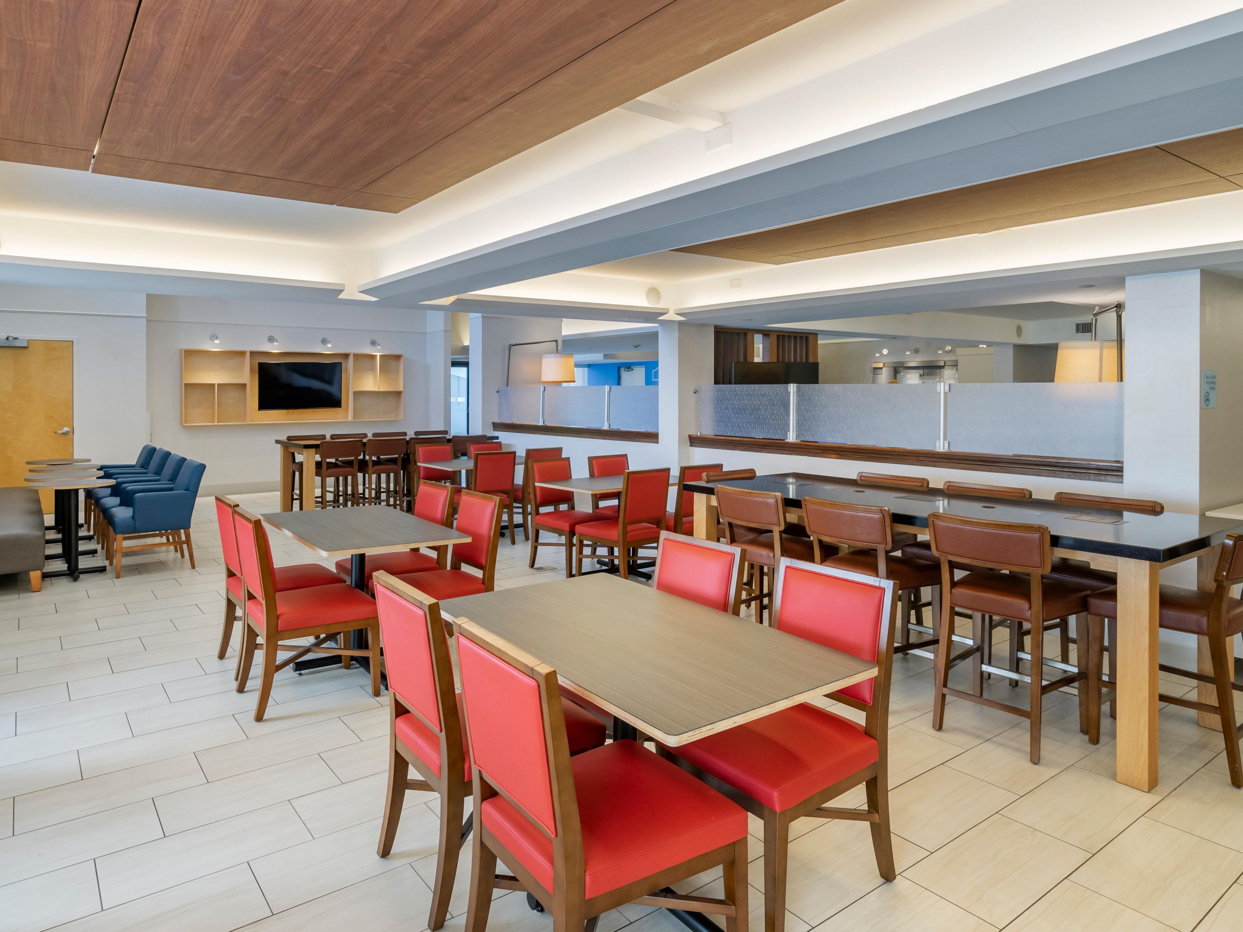 Our friendly staff are happy to offer room blocks for groups, teams, and weddings.  