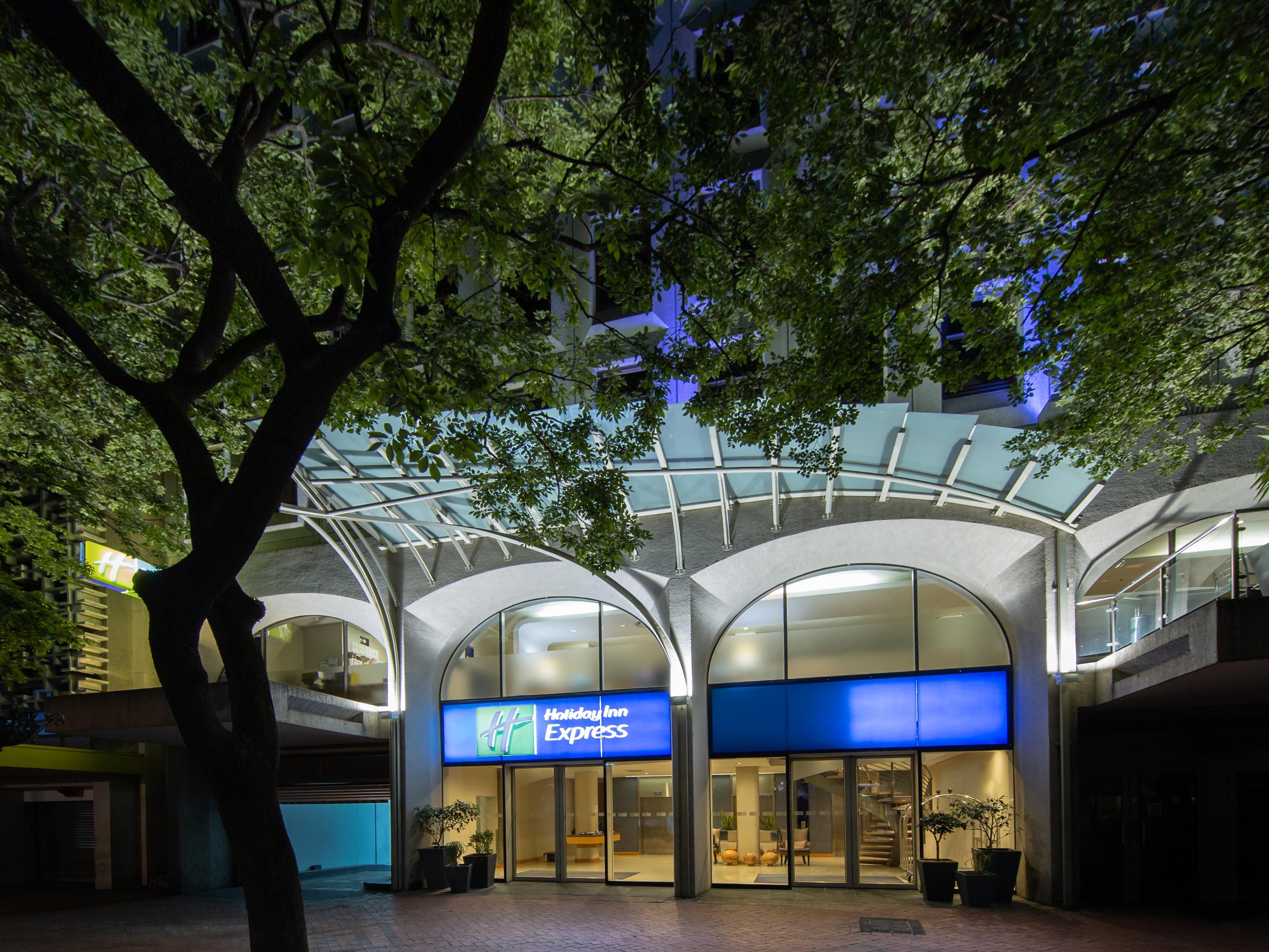 Welcome to Holiday Inn Express Cape Town-City Centre