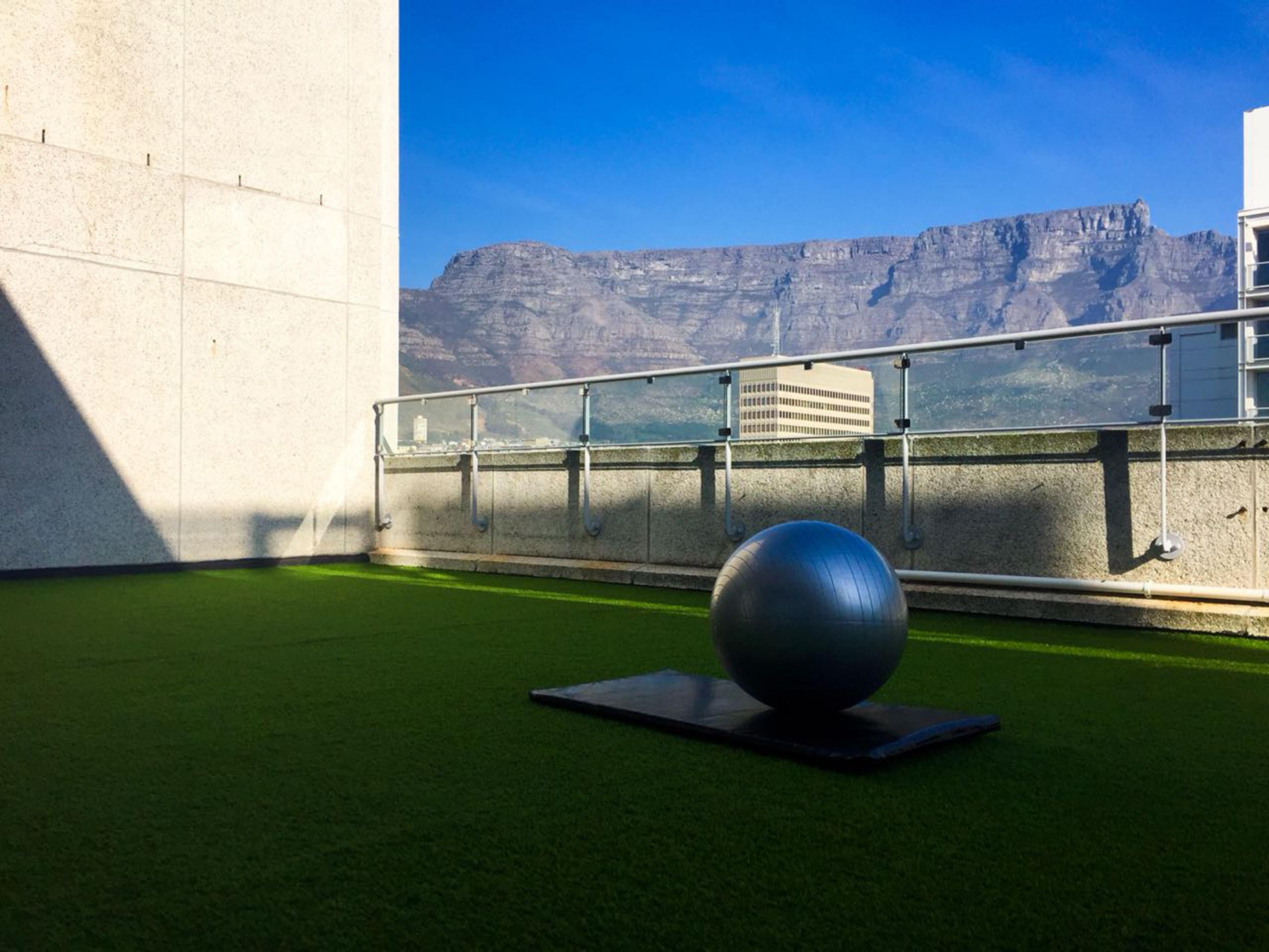 Our Mini-Gym Terrace, overlooking Table Mountain, is a must-see. Help yourself to a post-workout tea or coffee whilst taking in the breathtaking views of Cape Town's most famous landmark.