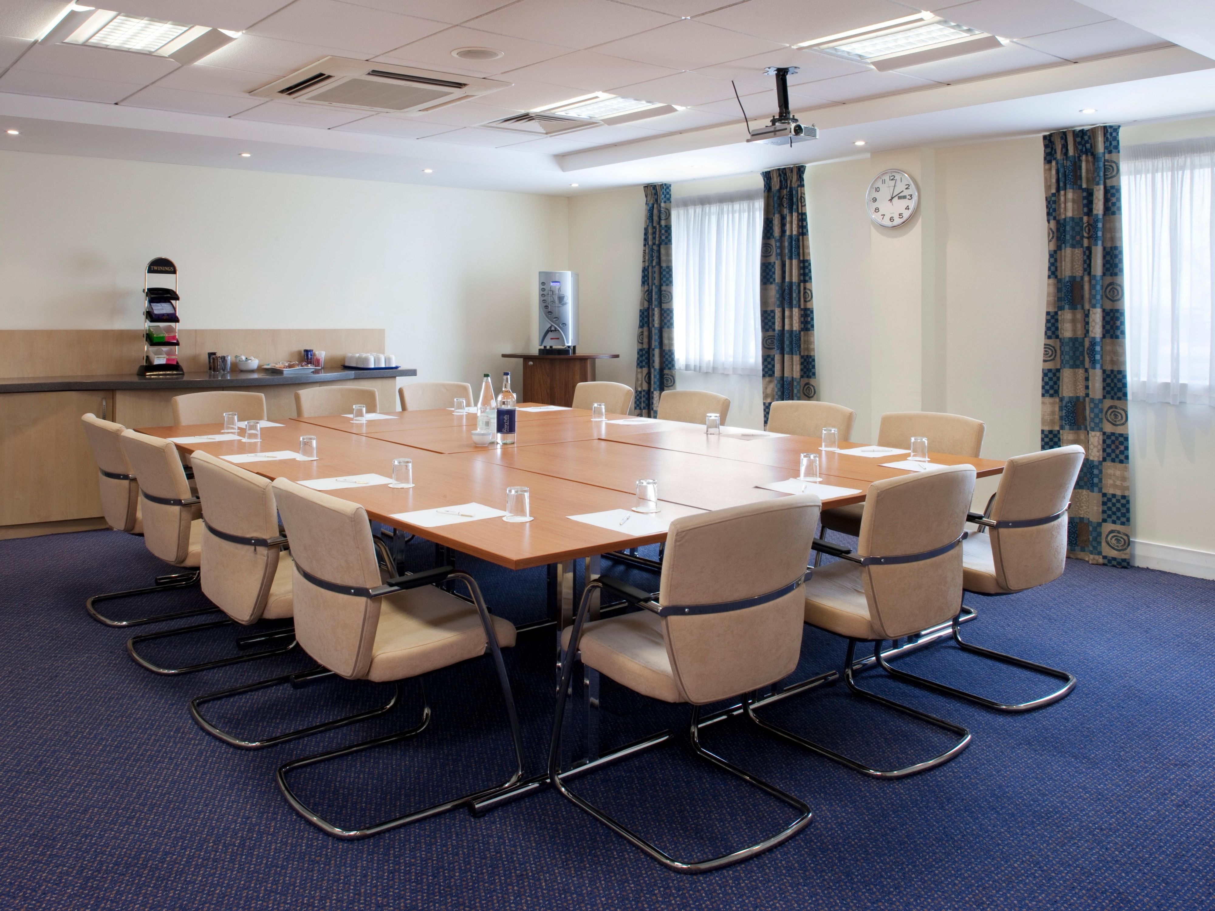 Ideal for meetings or events our spacious event room is available at competitive room hire rates. Free wi-fi and parking available to all attendees.