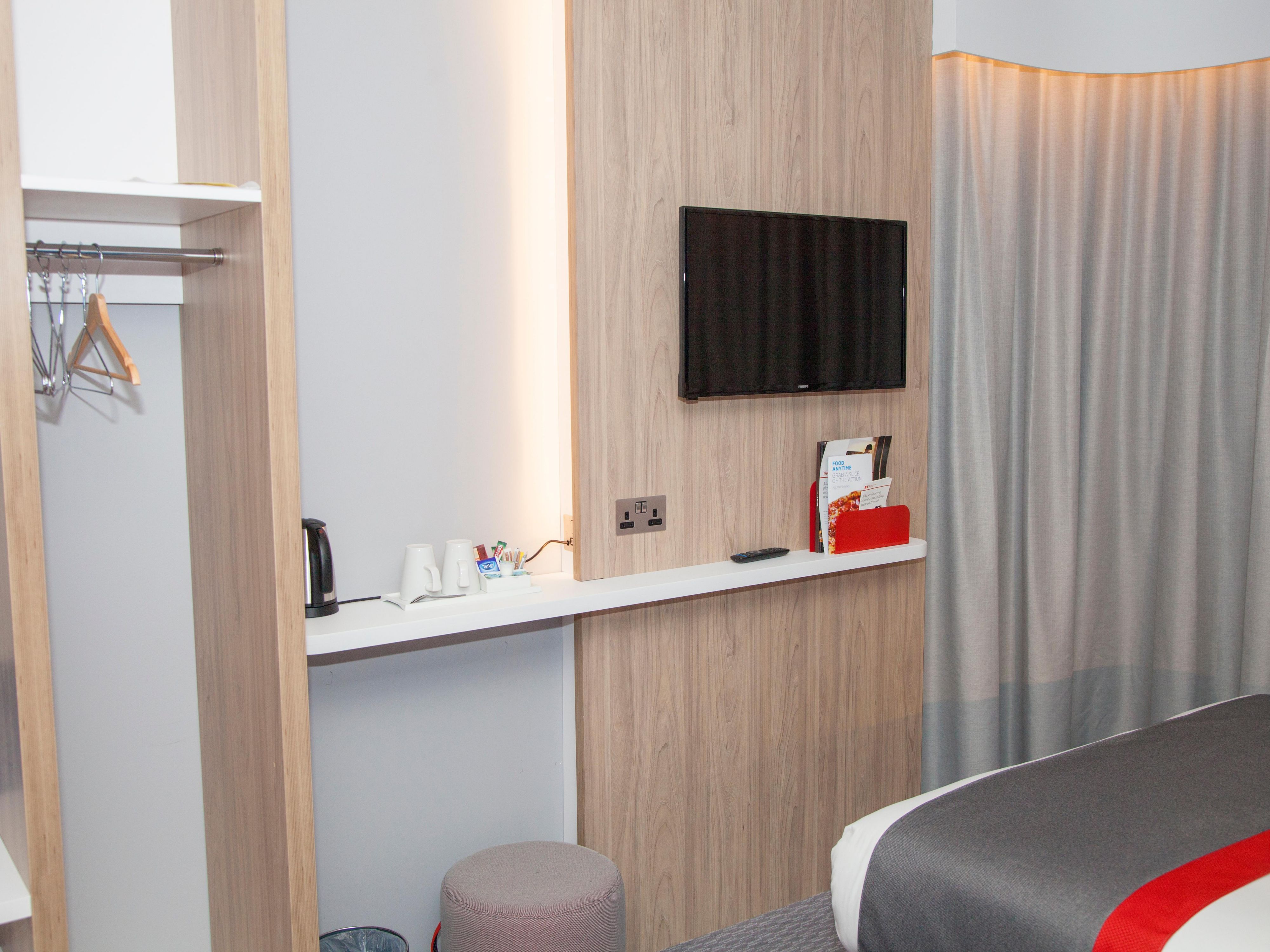 Free view TV, hanging facilities and free Wi-Fi throughout the htl