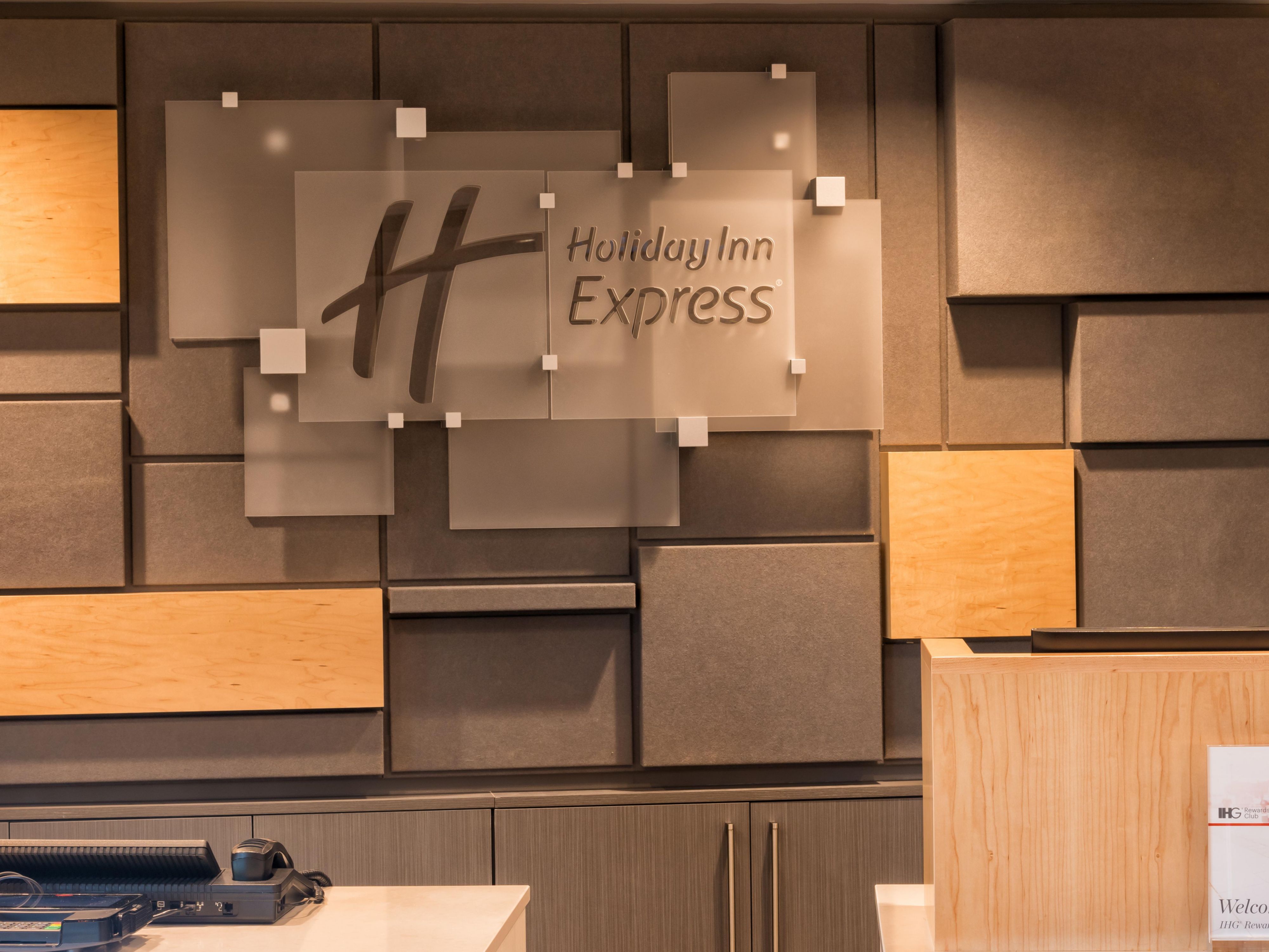 Ideally located in West Ashley, you are only a few minutes away from Downtown Charleston, area beaches and other attractions.