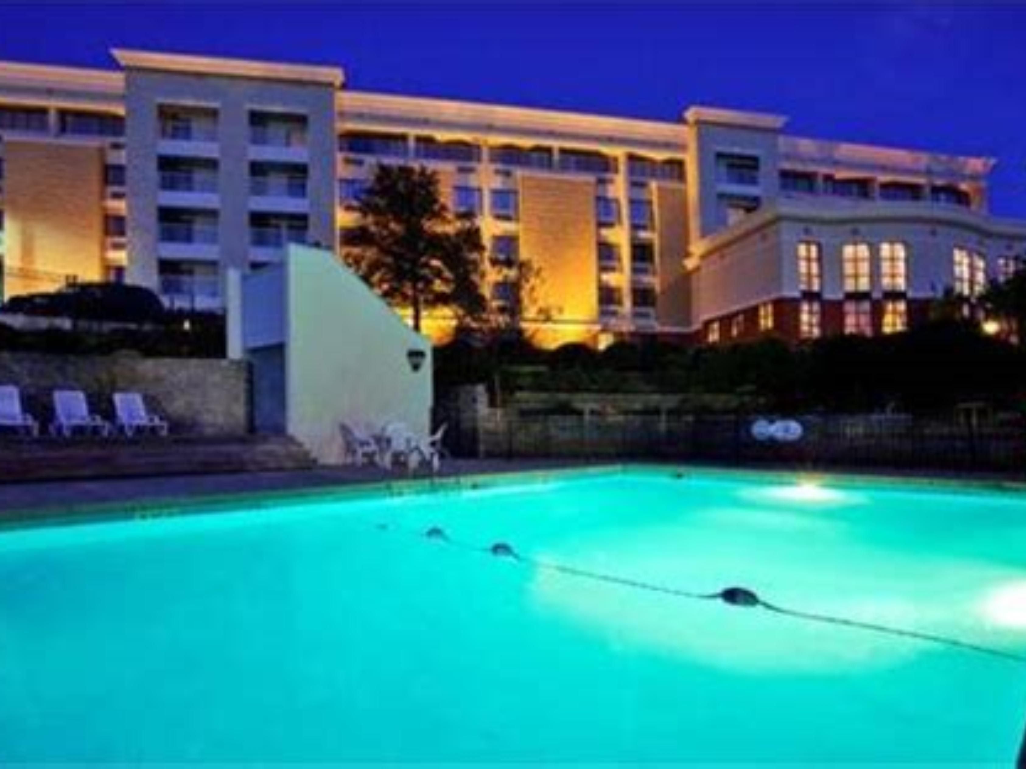 Our refreshing outdoor pool