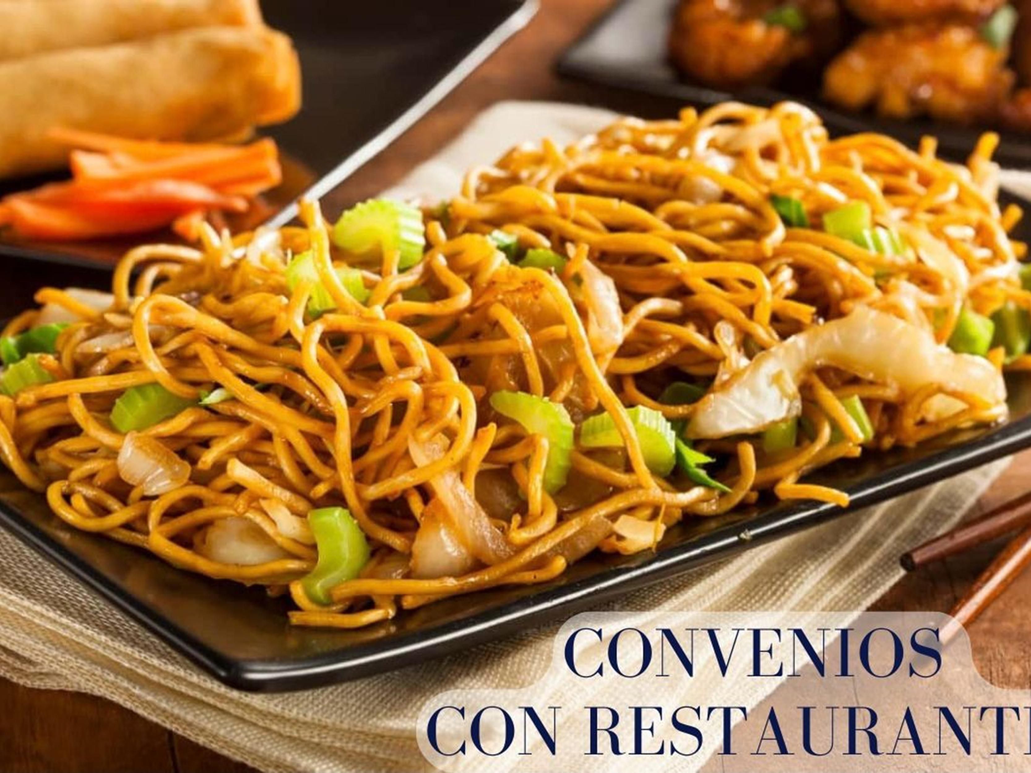 Stay with us and enjoy a great benefit at one of our partner restaurants, where you can savor an exquisite meal and receive a special discount as our guest. Contact us for more information.