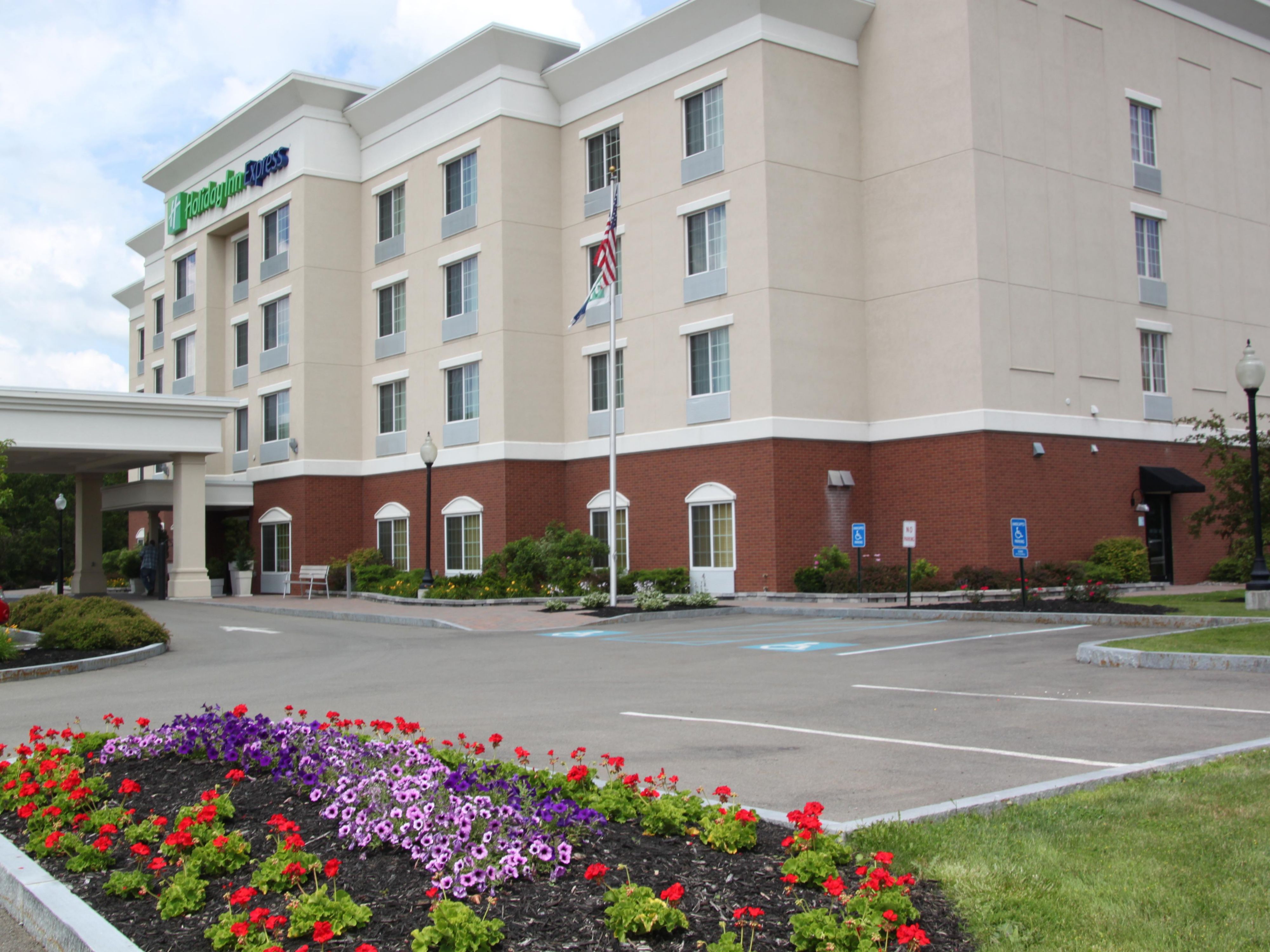Holiday Inn Express, I81 Exit 11