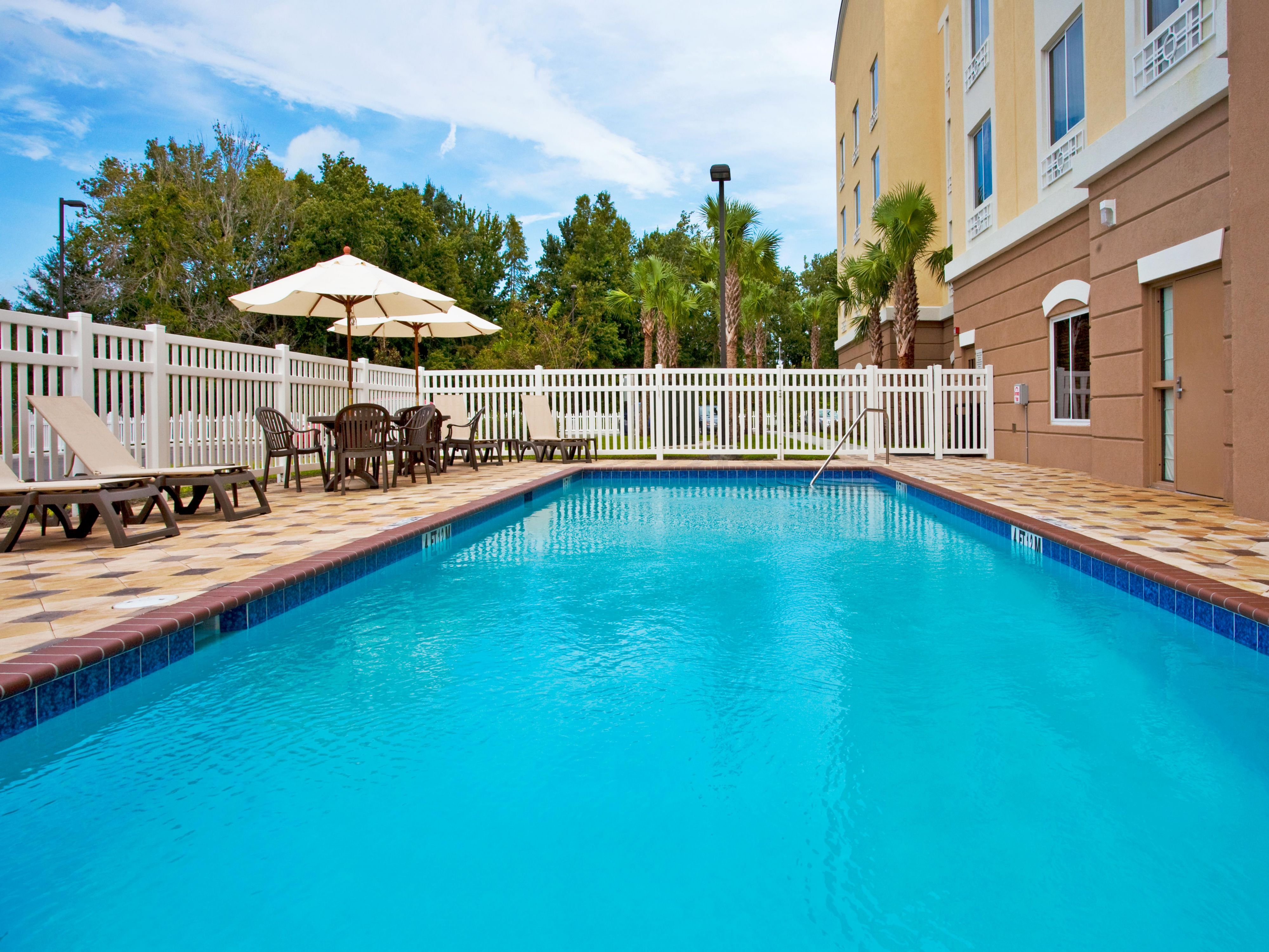 Outdoor Swimming Pool