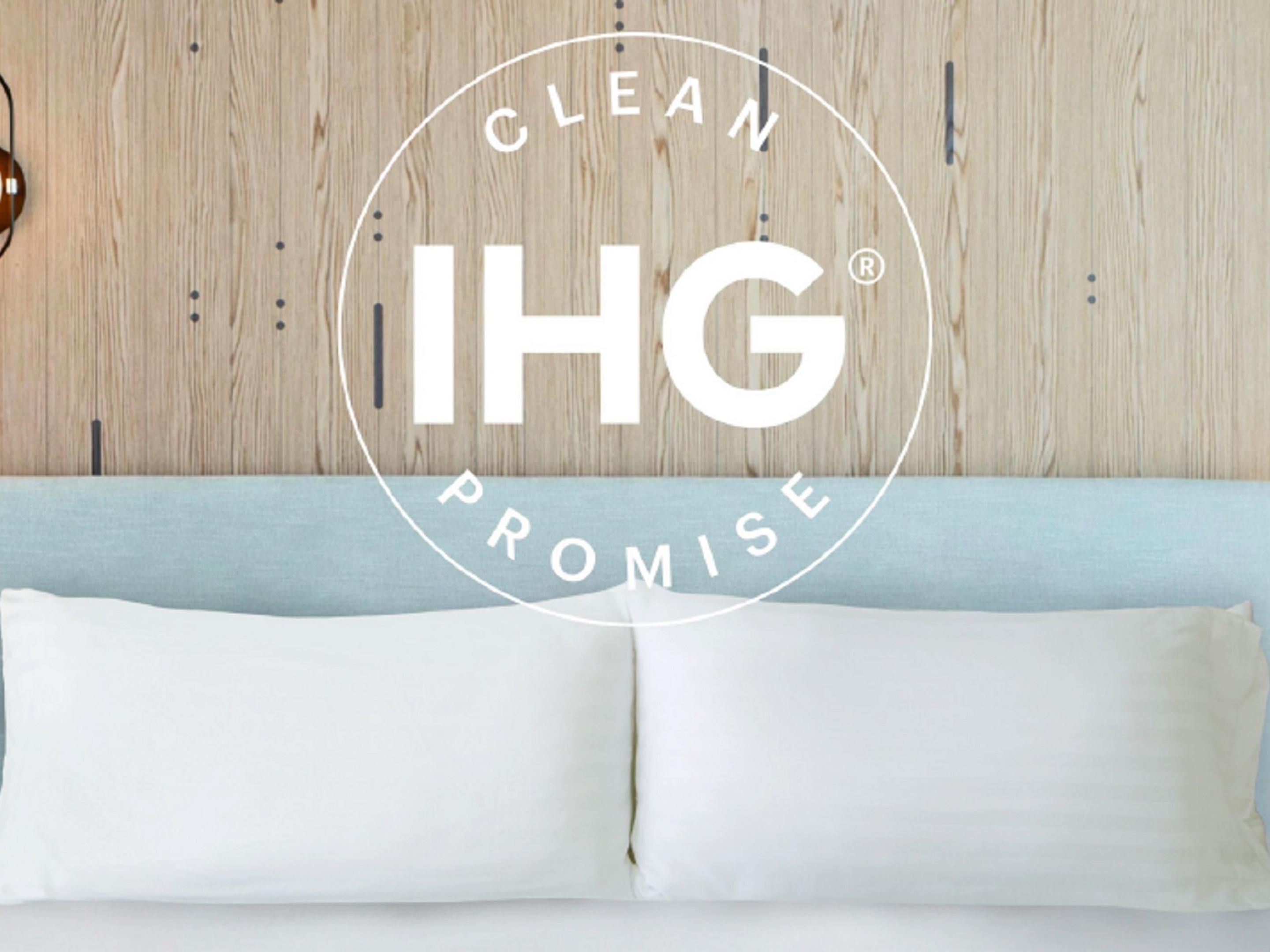 At Holiday Inn Express Düsseldorf - Hauptbahnhof you can enjoy modern and comfortable rooms. Whether travelling with family or for business, with IHG Clean Promise you can stay knowing getting some sleep in a sparkling clean room will be one of the highlights of your stay.