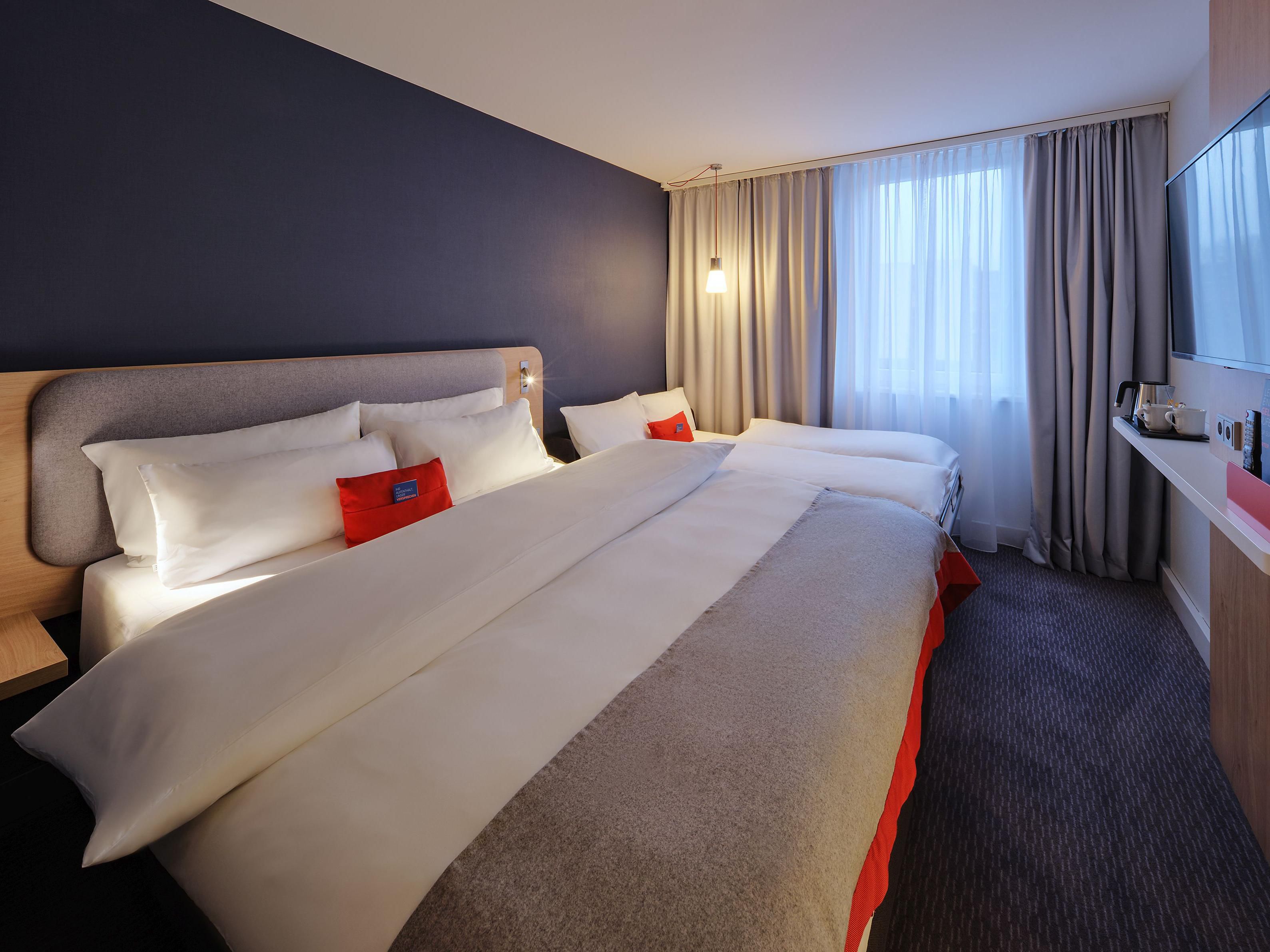 Come and enjoy our family rooms for a unique family experience, there’s space for you to unwind for up to two adults in this queen bedded room and one child to sleep in the sofa bed (1.20m x 2.00m). Our complimentary WiFi Internet will keep you connected. The room is equipped with air conditioning, flat TV, USB ports and mobile desk.