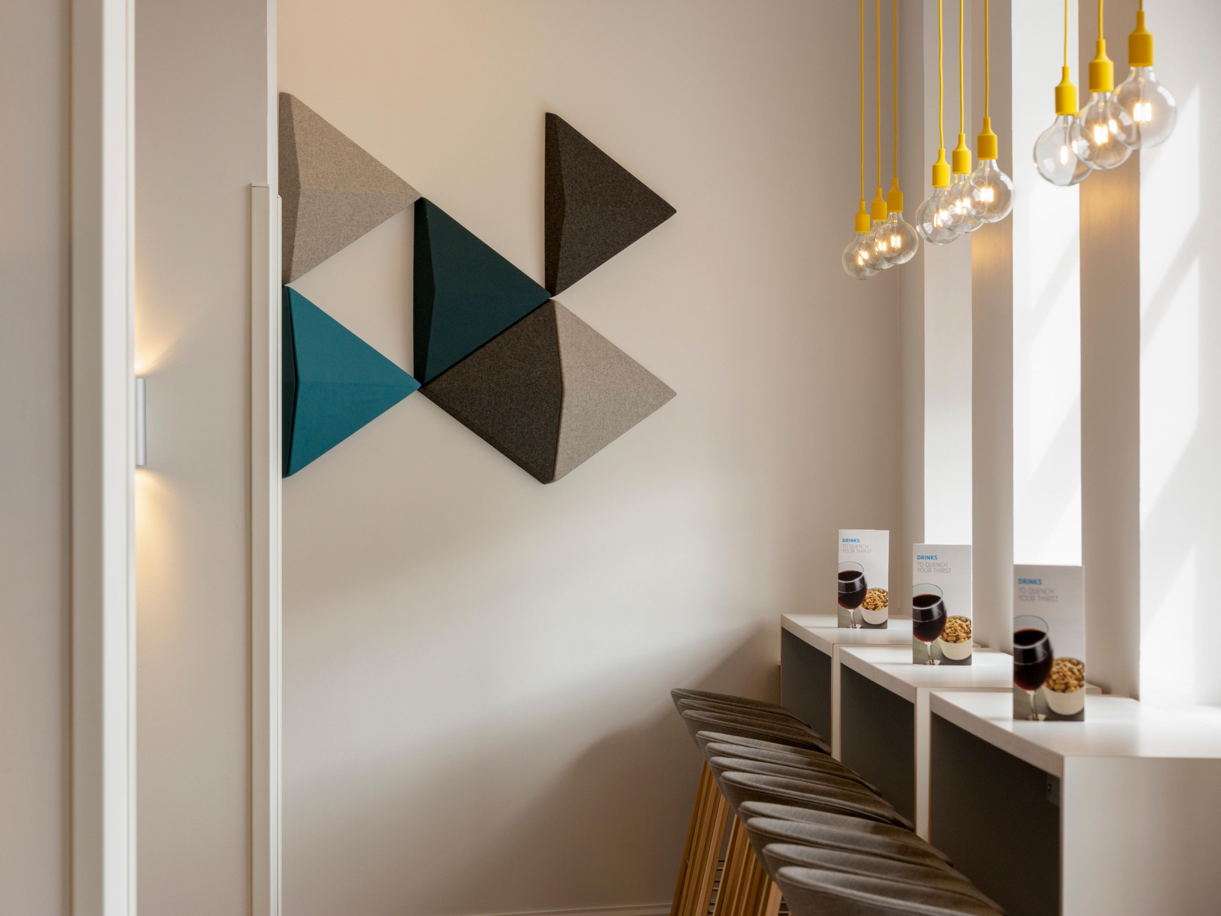 High Level Seating with Street Views. USB connectivity. Free Wifi