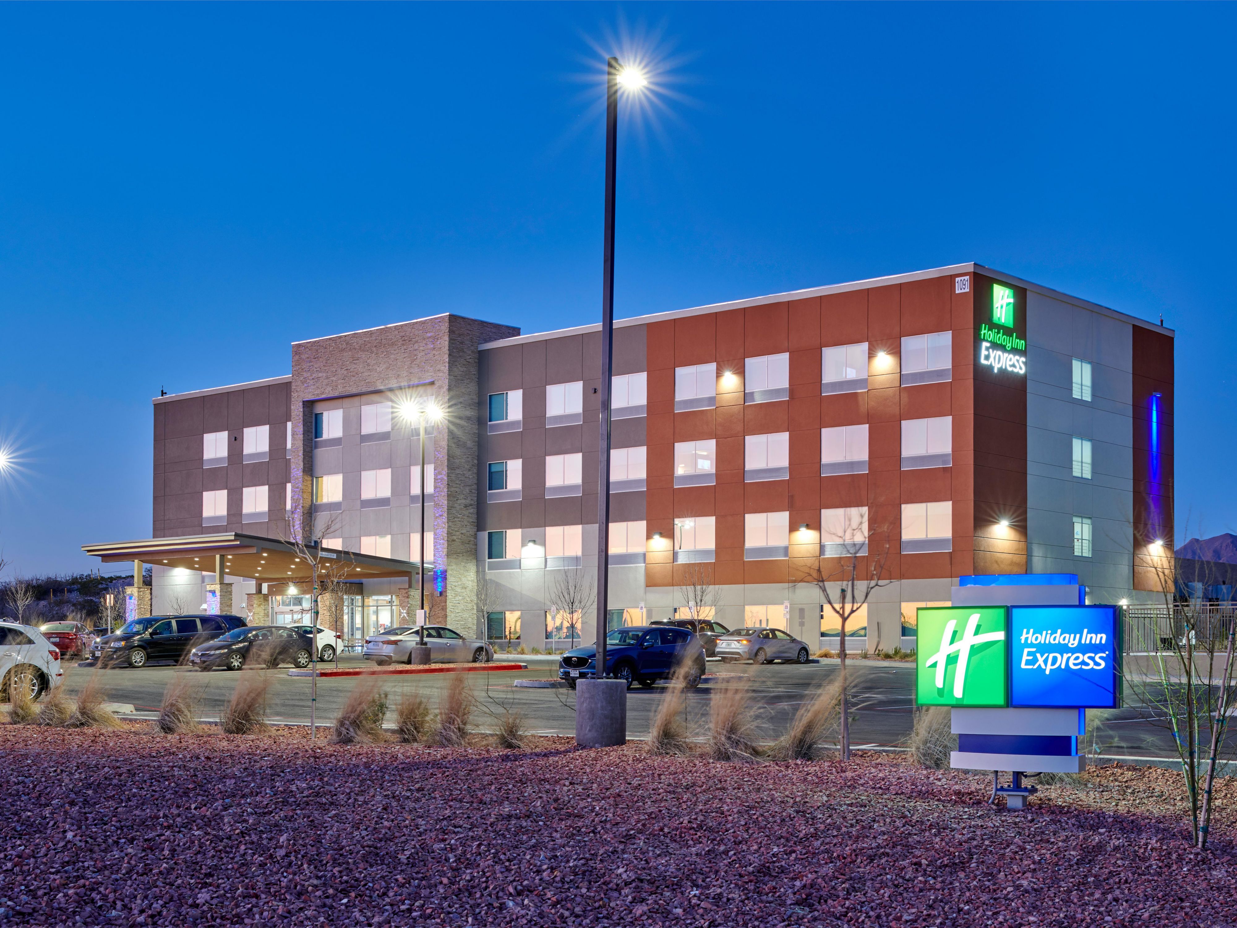 Our El Paso, TX hotel is perfectly situated for travelers, just minutes from El Paso International Airport, Fort Bliss, and the Santa Teresa Port of Entry. Enjoy the stunning landscapes of Franklin Mountains State Park or explore nearby campuses like the University of Texas at El Paso and New Mexico State University.