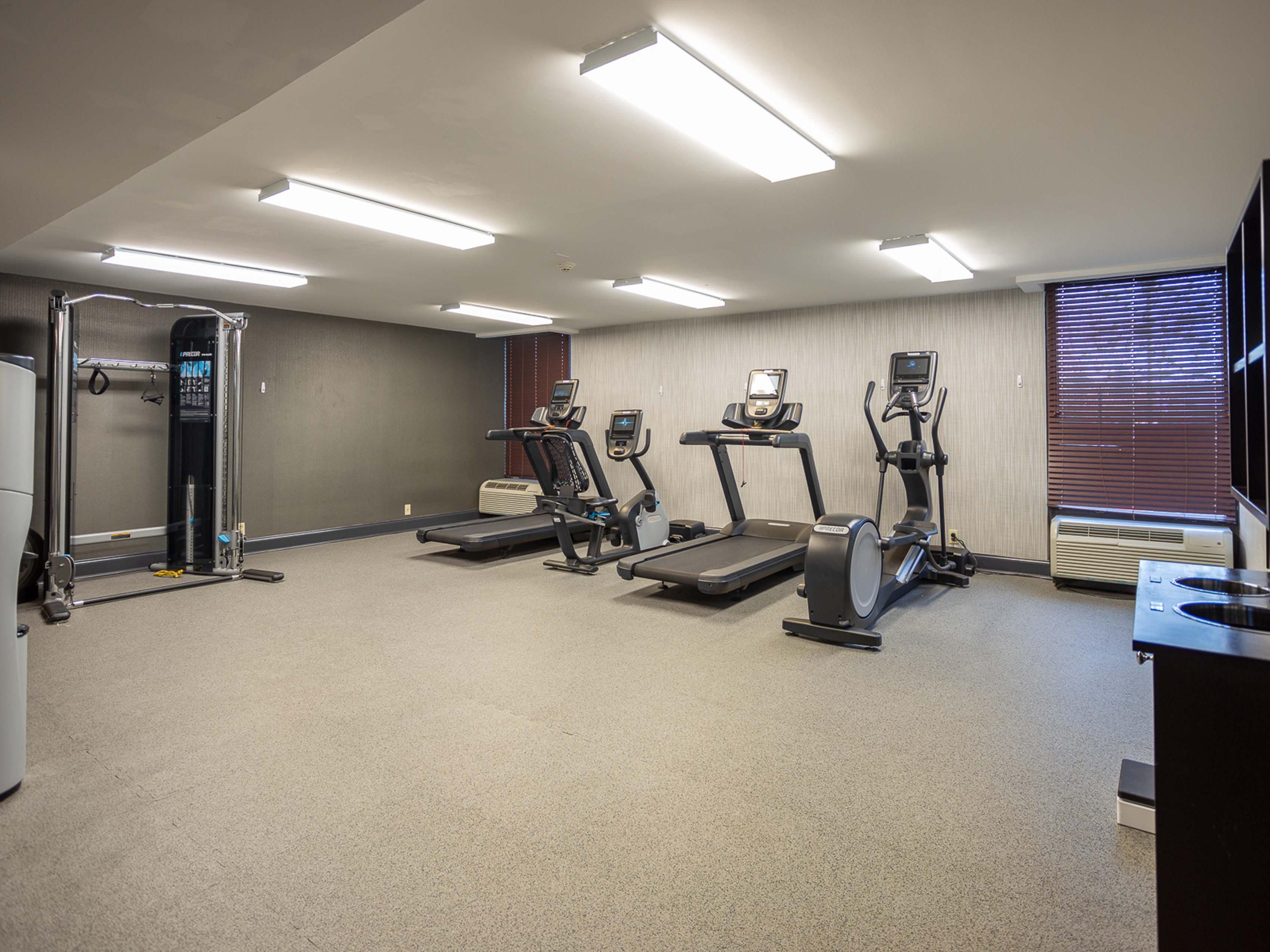 Work out anytime in our 24-hour fitness center with cardio machines, weights, and space to stretch, do yoga, or practice any type of exercise you please. Staying fit while on the go has never been easier.