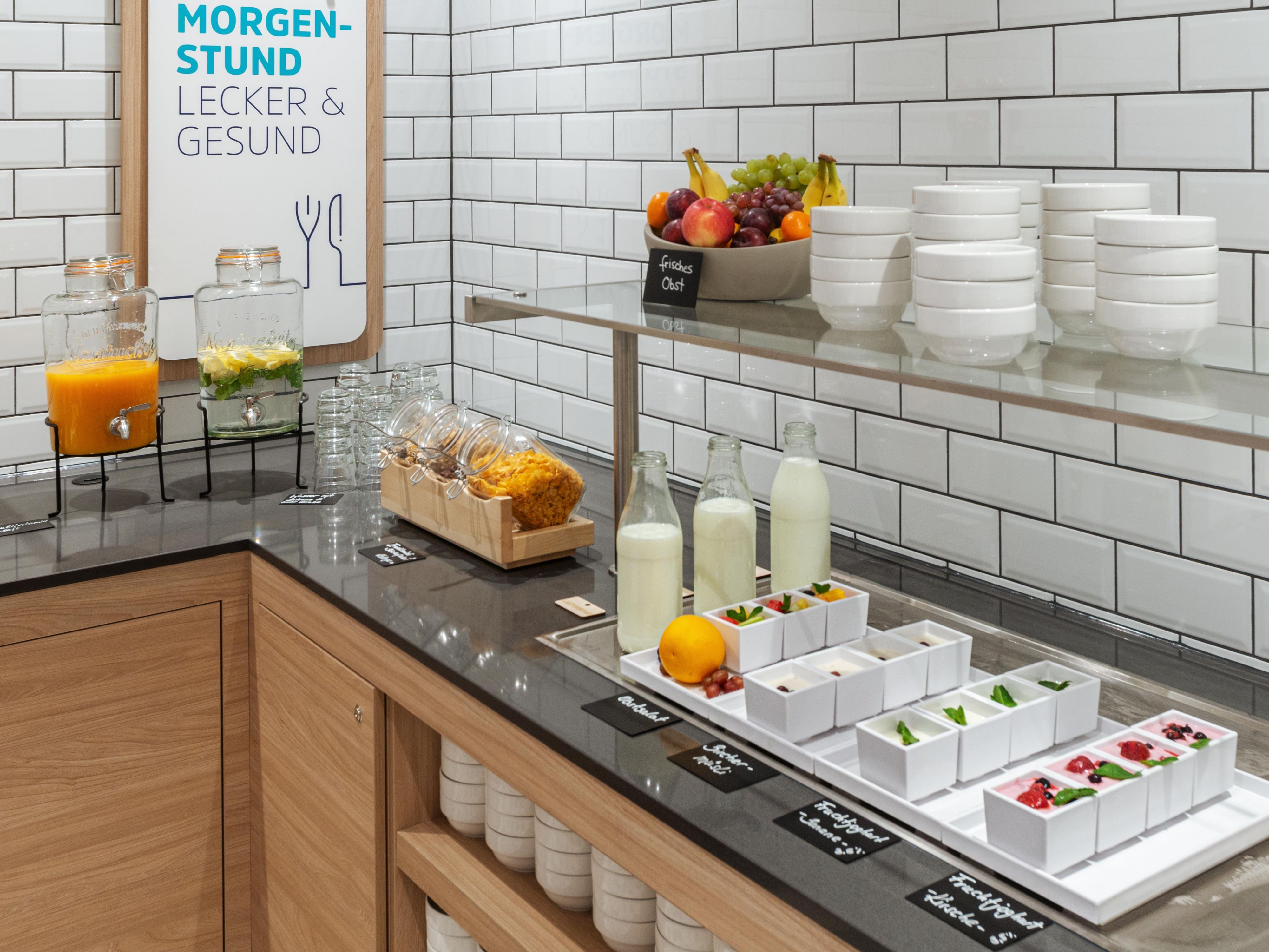 Start your day at our Erlangen hotel with a delicious selection of Franconian flavours and morning favourites—and the best part? Kids under 12 eat free! Mornings are made easy with a variety of fresh, local ingredients served in our welcoming lobby for the perfect start to a busy day.