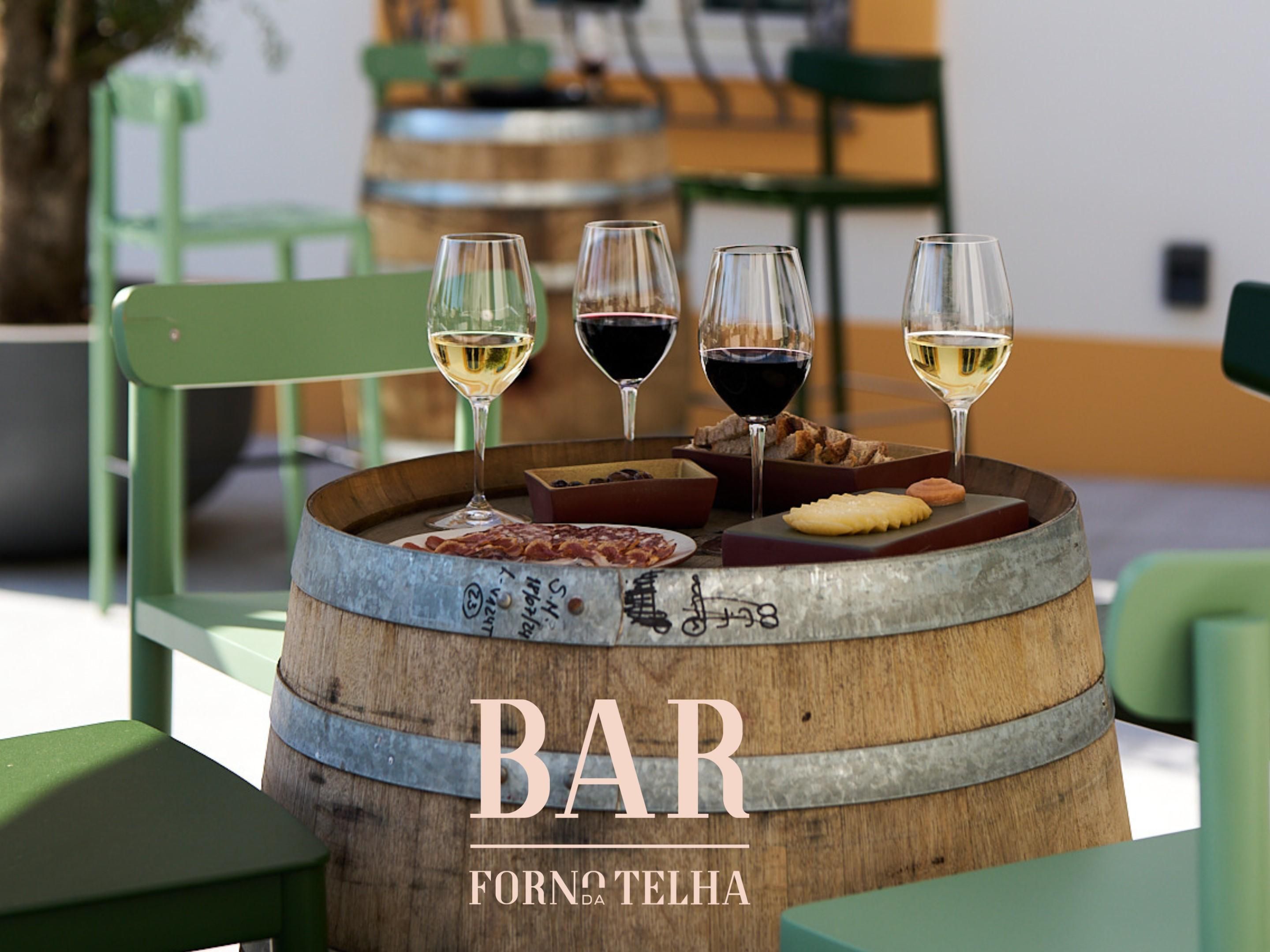 Just steps away from our hotel, Bar Forno da Telha invites you to savour the flavours of Portugal. Enjoy a curated selection of speciality wines from Alentejo as you gather with friends to share delightful plates of cheese, chorizo, salted cod fritters, and savoury meat croquettes.