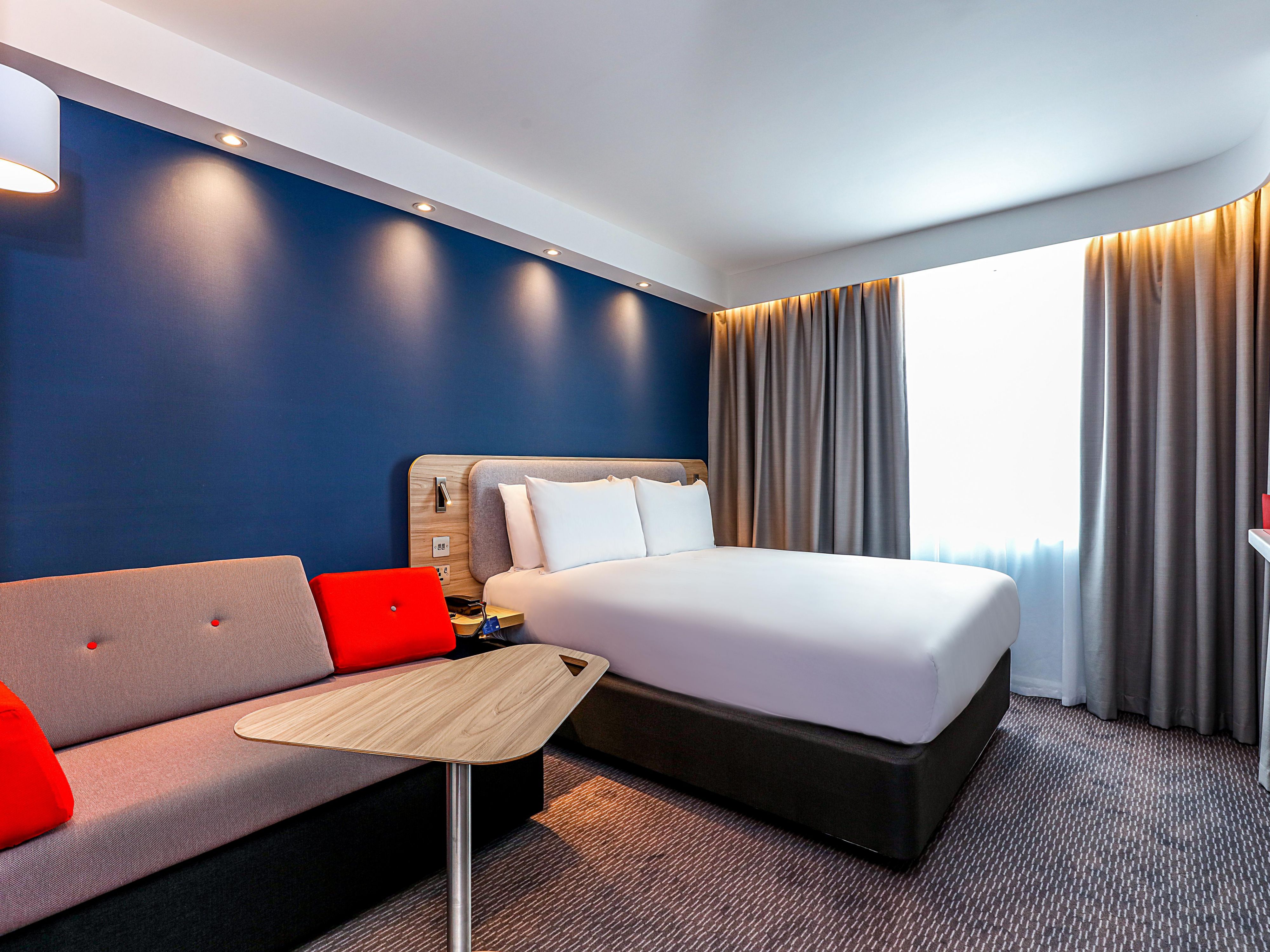 Catch some z's in the cosy double bed in our Exeter hotel.