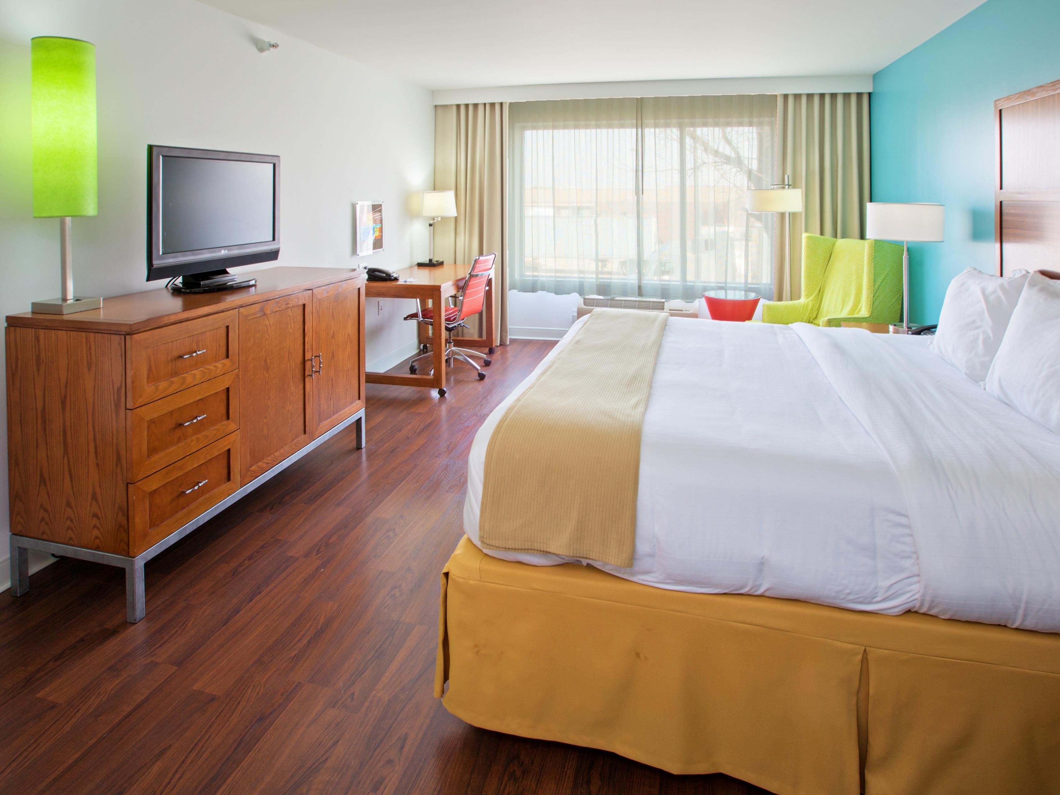 One King Bed Non-Smoking