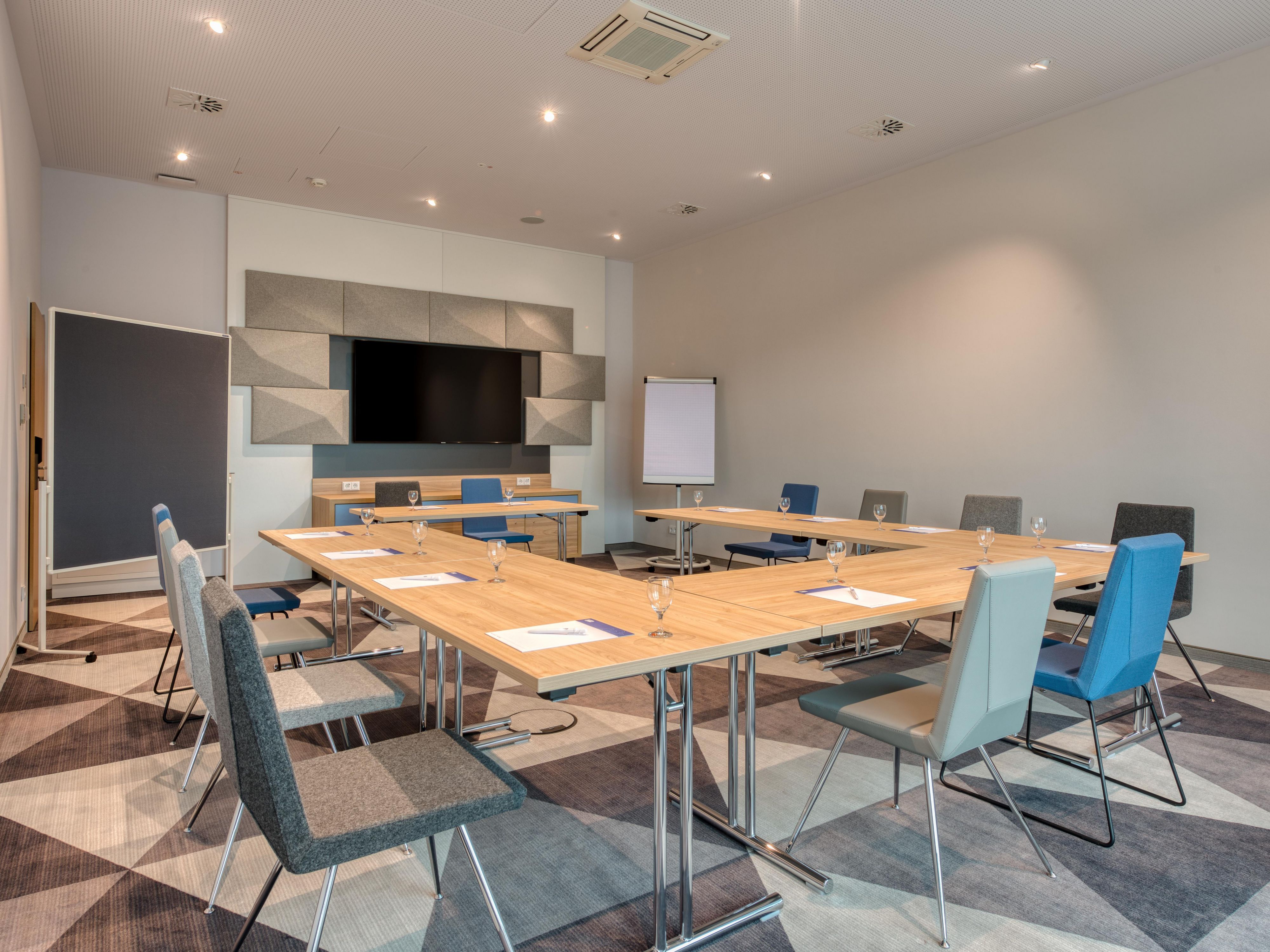 Meetings at Holiday Inn Express Fulda. For further Information, please contact the hotel directly.