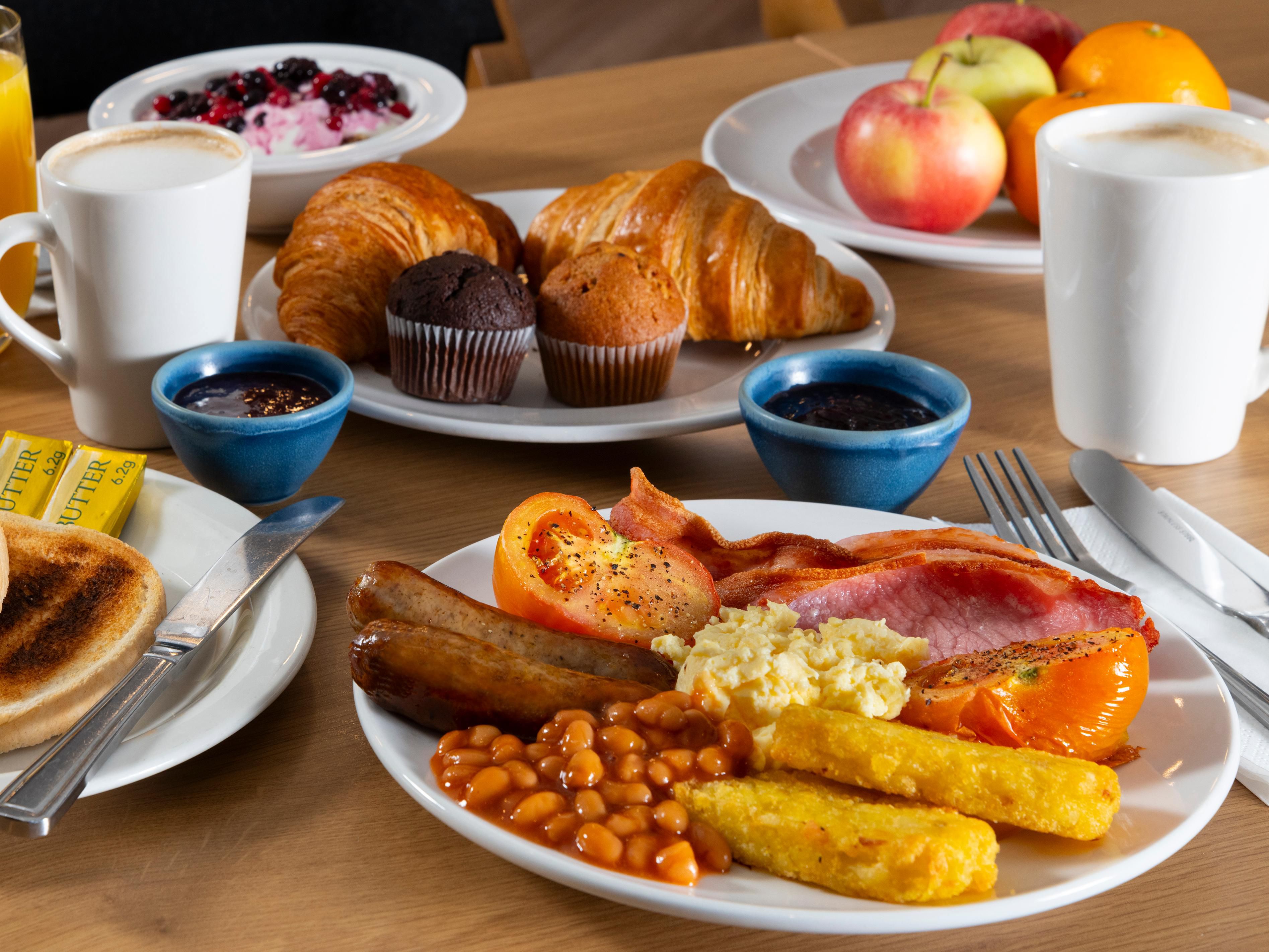 Kick-start your morning with a free buffet breakfast. Build a bacon bap, granola bowl, or enjoy a coffee and croissant. The choice is yours! Vegan and gluten-free options are available on request - just ask the team.
