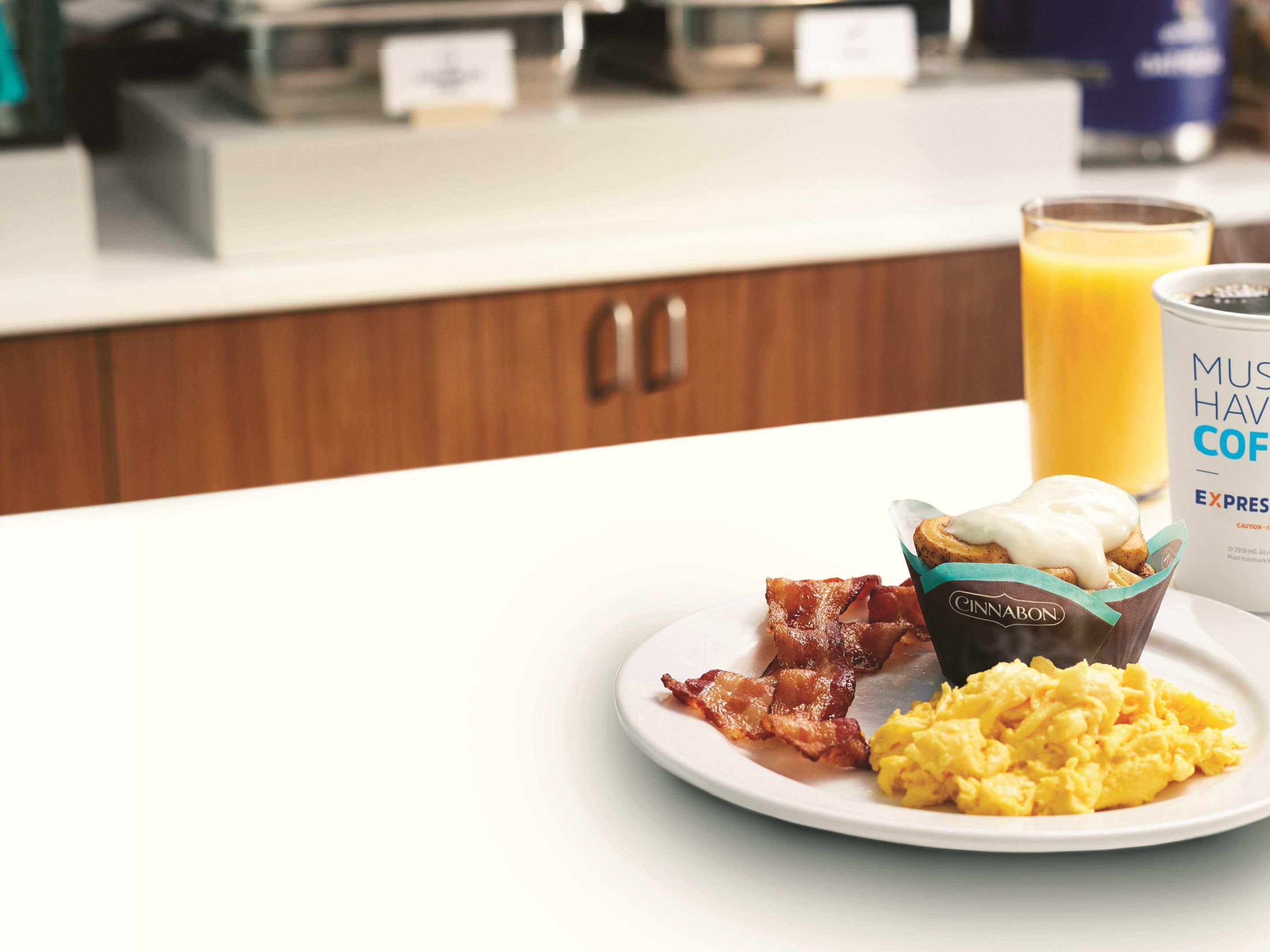 Kick start your day with our Express Start Breakfast, favorites including eggs and bacon, our signature cinnamon rolls and fresh coffee. Offered from 6:30AM-9:30AM everyday. 