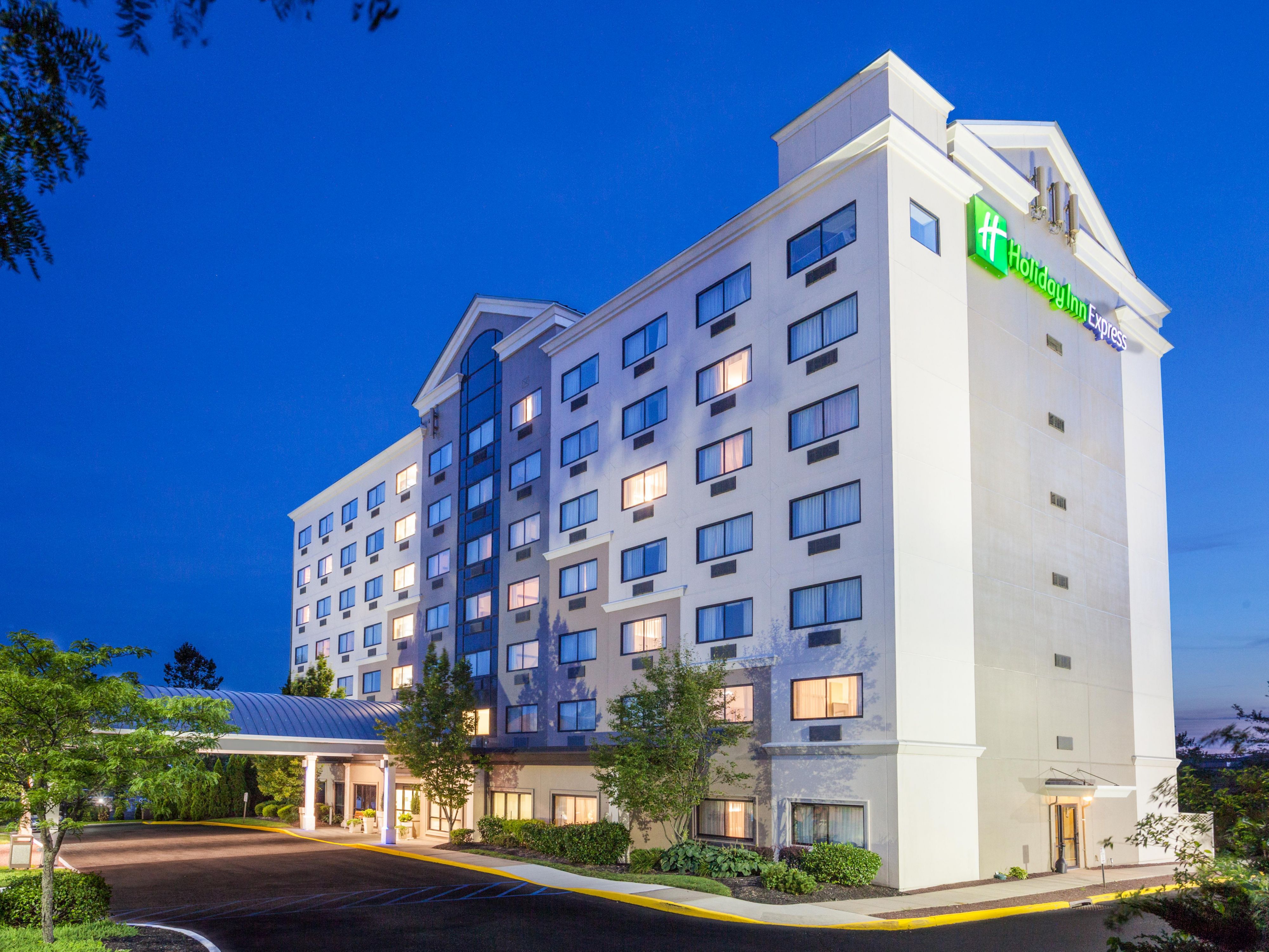Stay at the Holiday Inn Express Hauppauge-Long Island