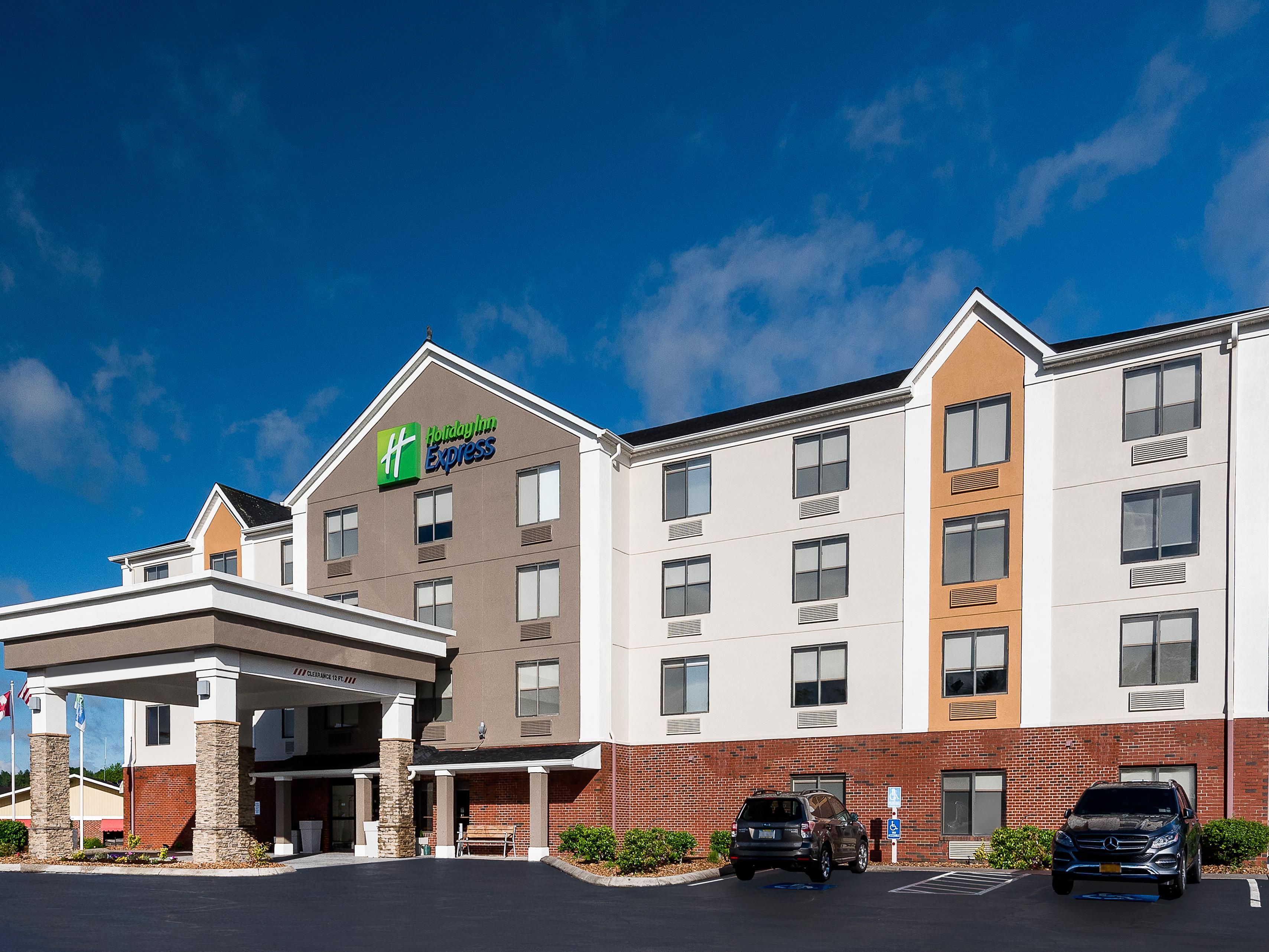 Welcome to the newly renovated Holiday Inn Express Hillsville!