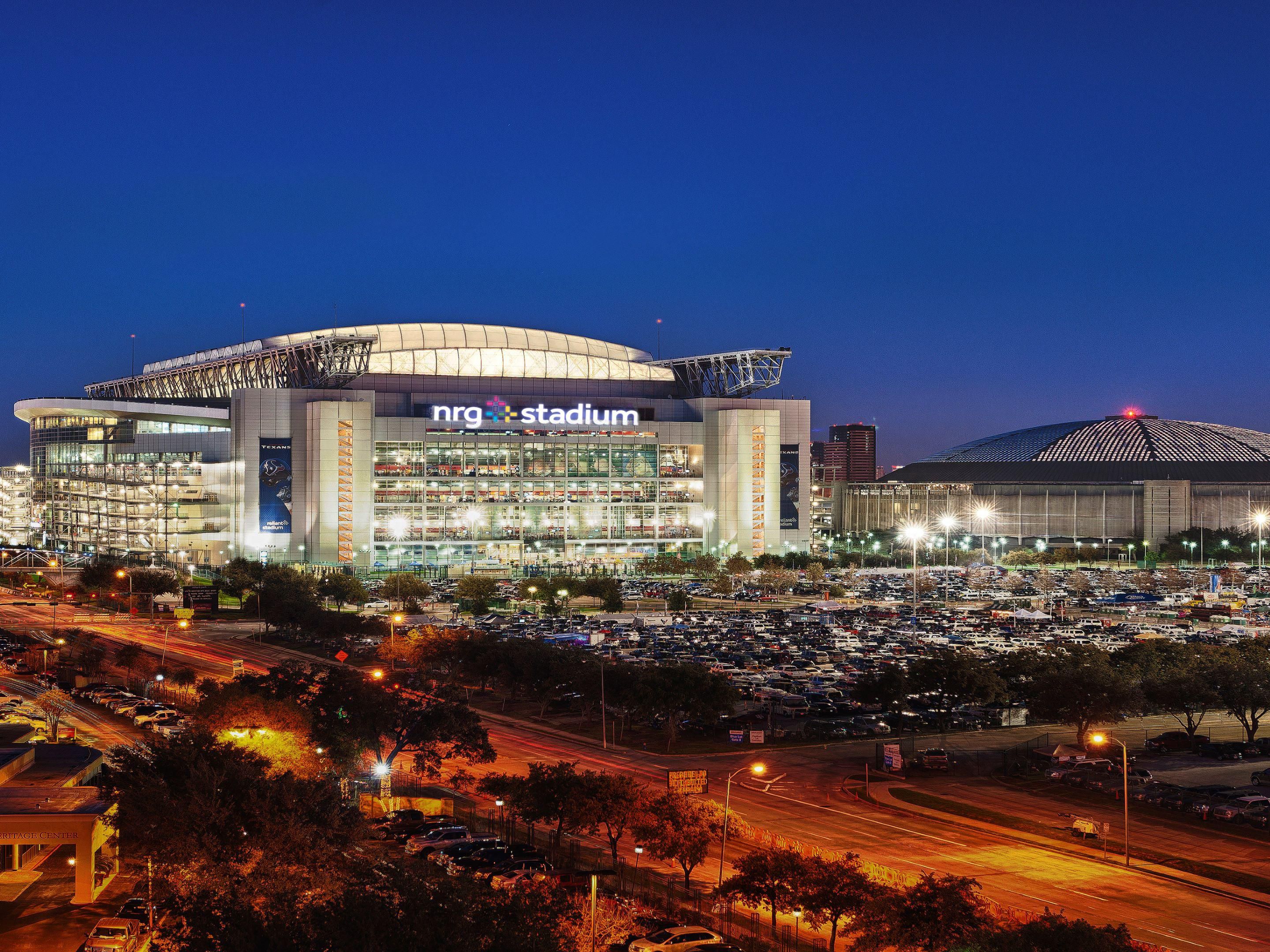 This summer, make the Holiday Inn Express Houston - Galleria Area your home base for soccer's global tournament.  Our hotel is easily accessible to NRG Stadium, so you'll enjoy unbeatable amenities and comfy guest rooms just minutes from the matches at NRG Stadium. Create unforgettable memories while you cheer on your favorite team.