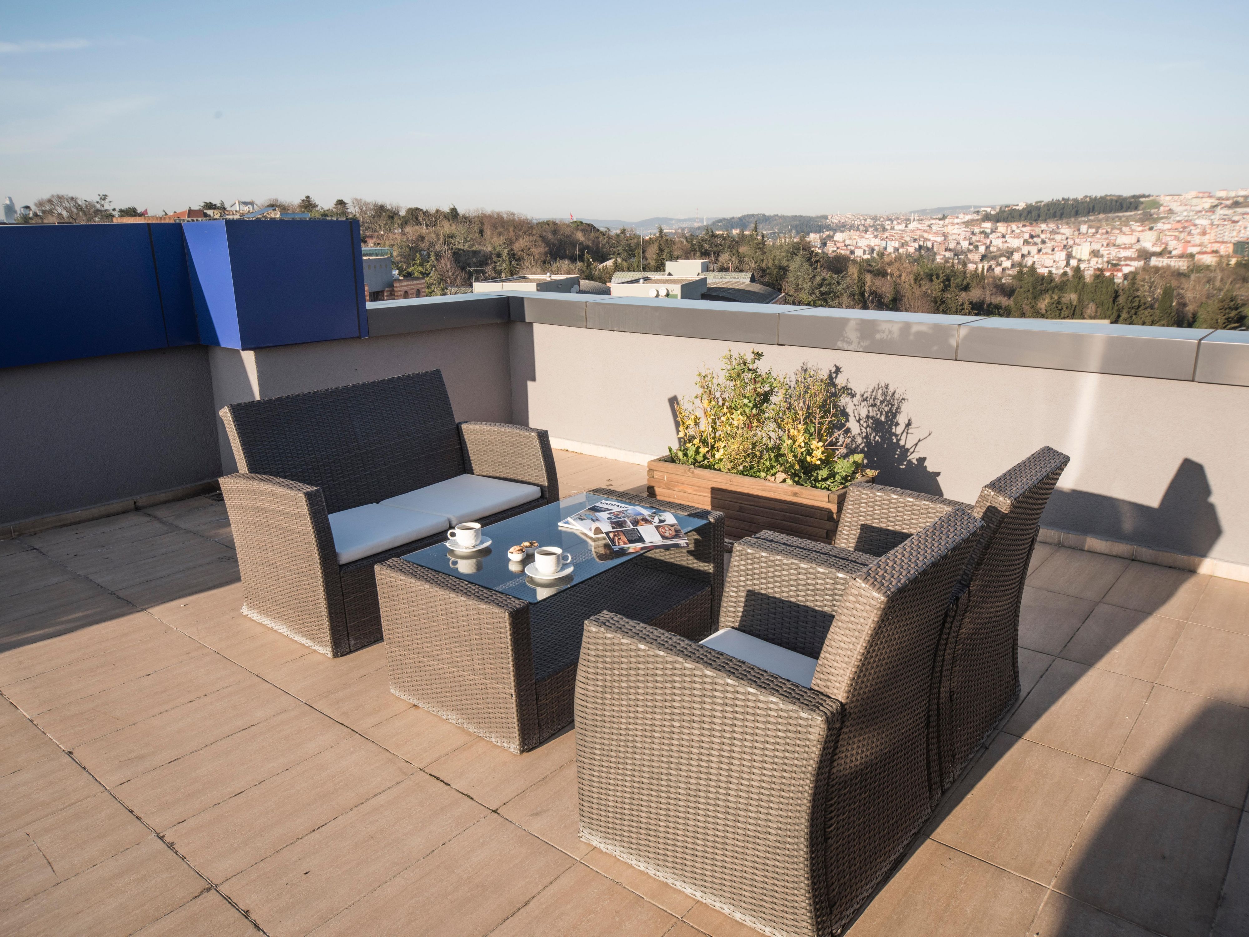 Holiday Inn Express İstanbul - Altunizade Roof