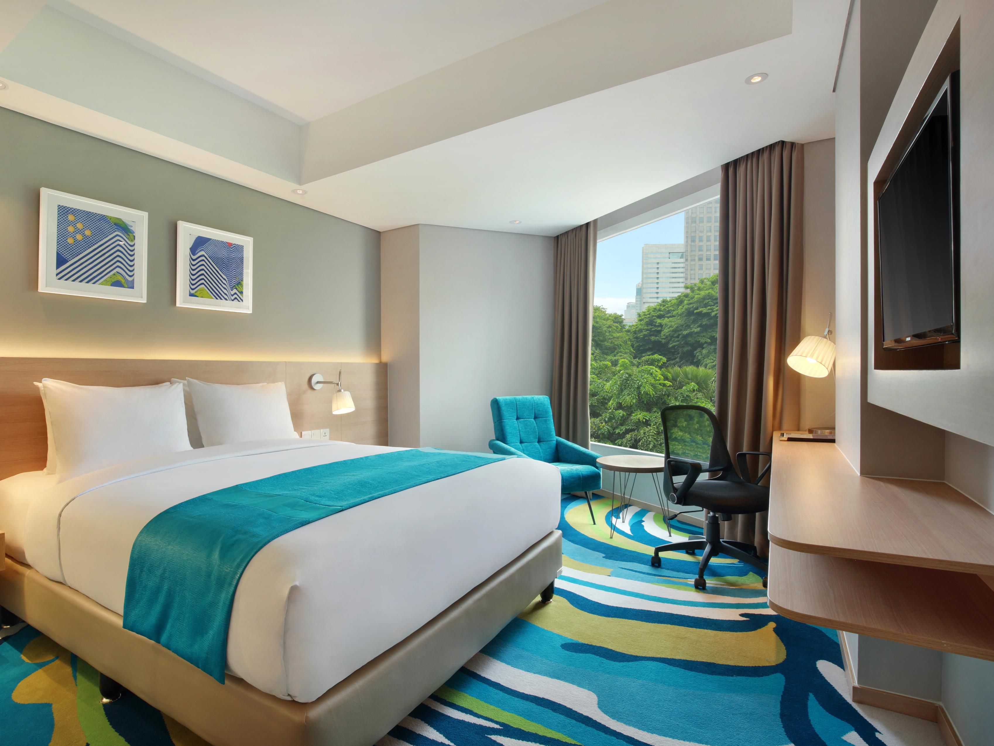 Queen Bedroom at Holiday Inn Express Jakarta Wahid Hasyim