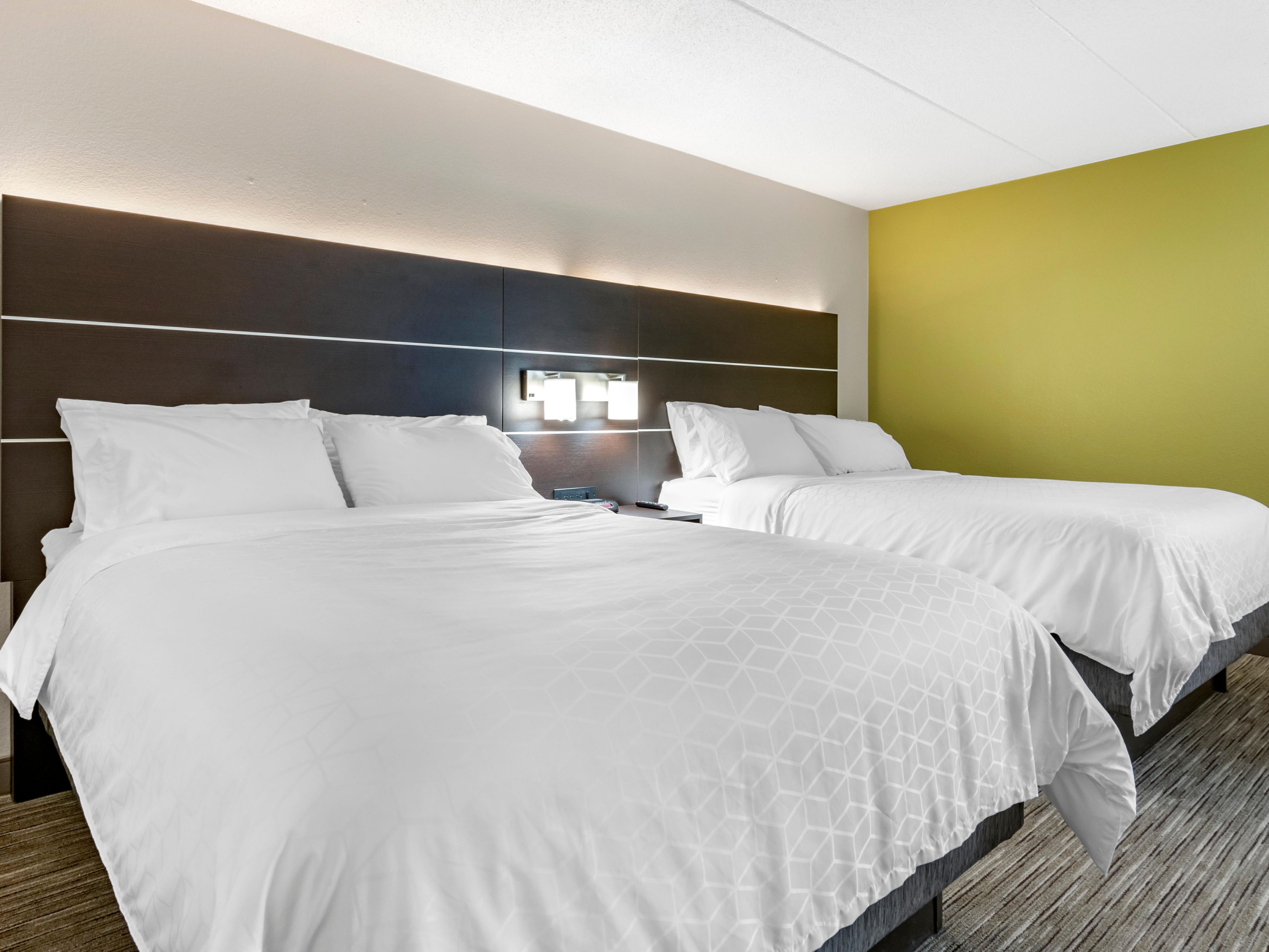 Queen Bed Guest Room