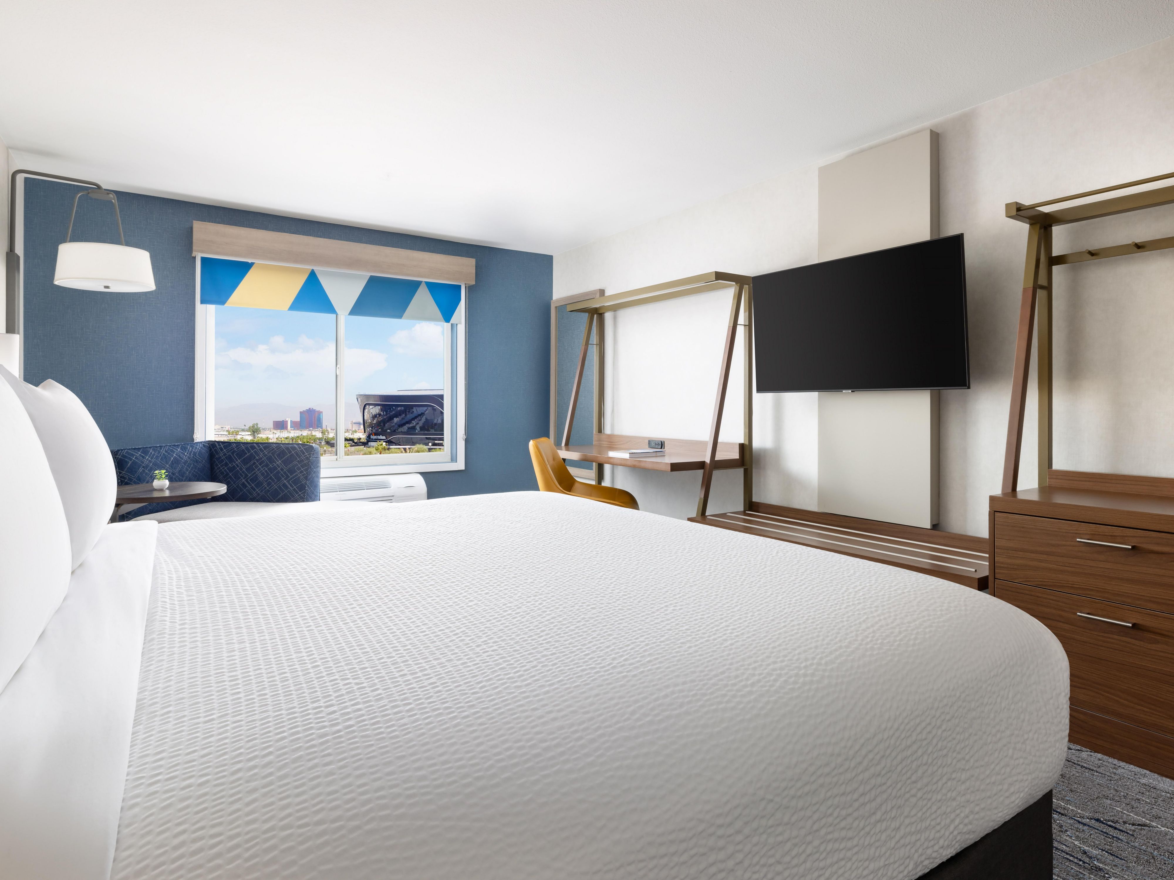 Stadium View with One King Bed Guest Room