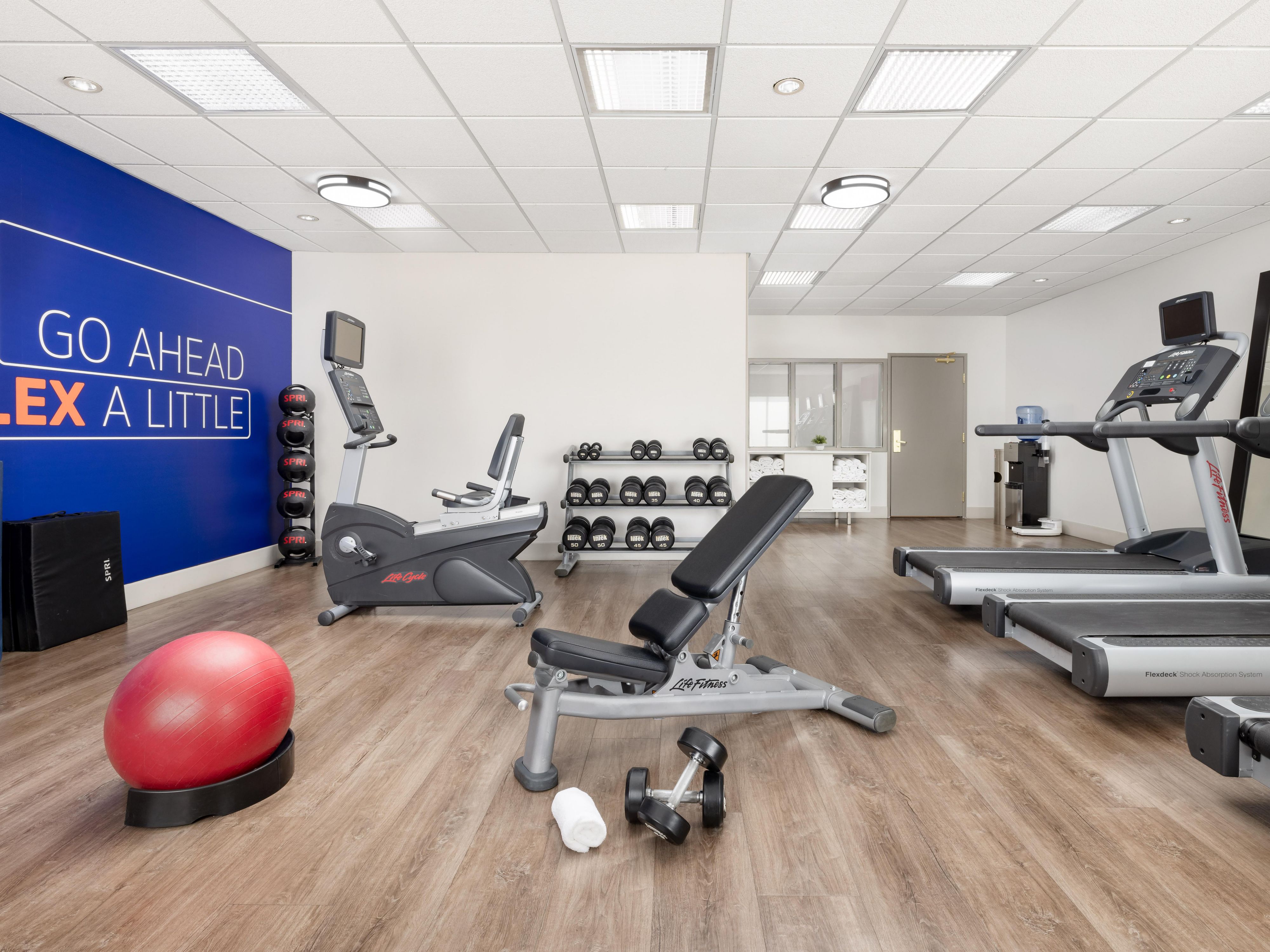 Keep up your routine on the road with our convenient on-site fitness center. With a range of cardiovascular equipment and free weights, our 24-hour workout facility will meet all of your needs.
