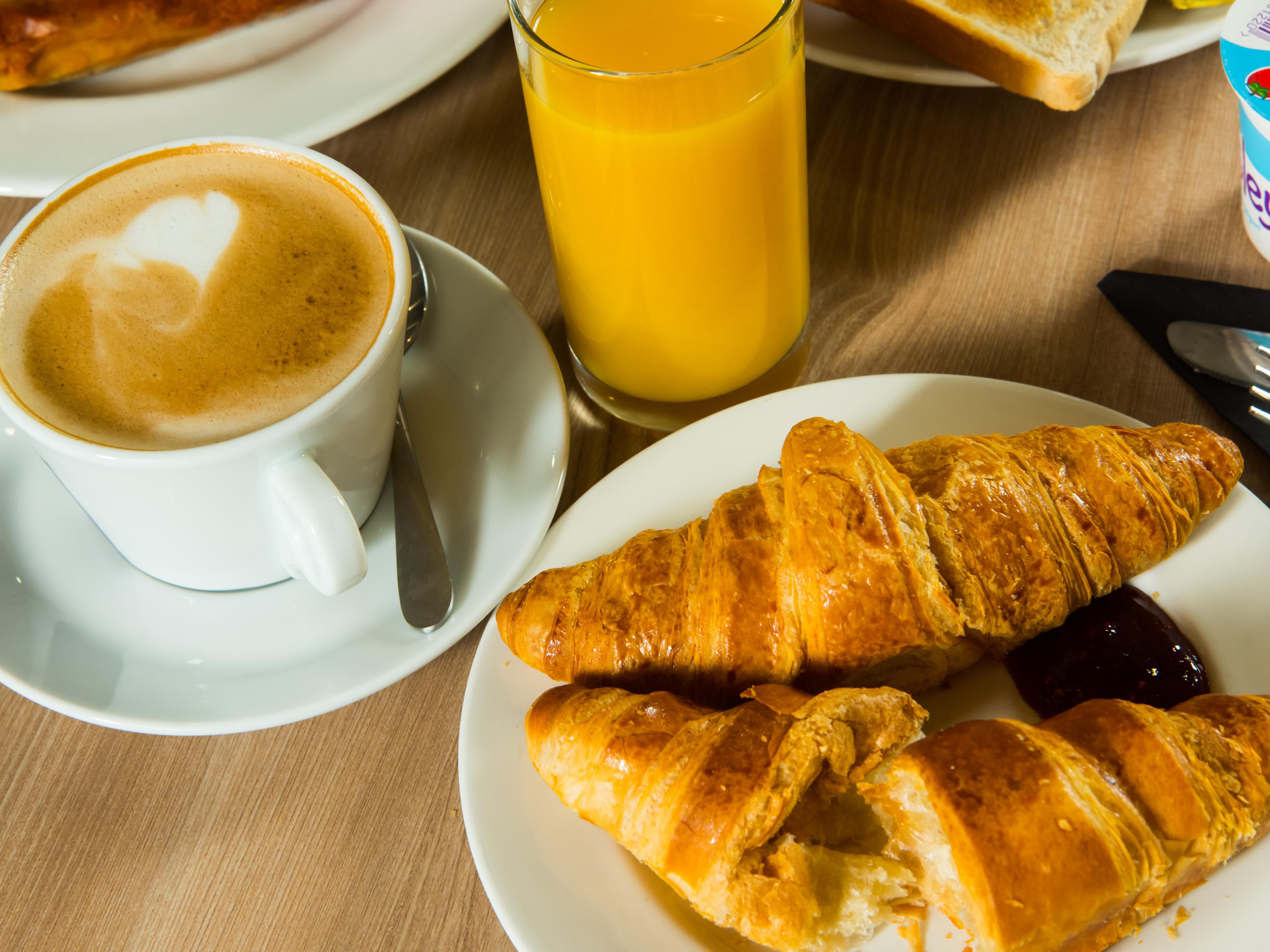 Start the most important part of your day right - choose from sausages, scrambled eggs, bacon, hash browns, grilled tomatoes, freshly baked pastries, cereal, fruit and a selection of hot drinks.
