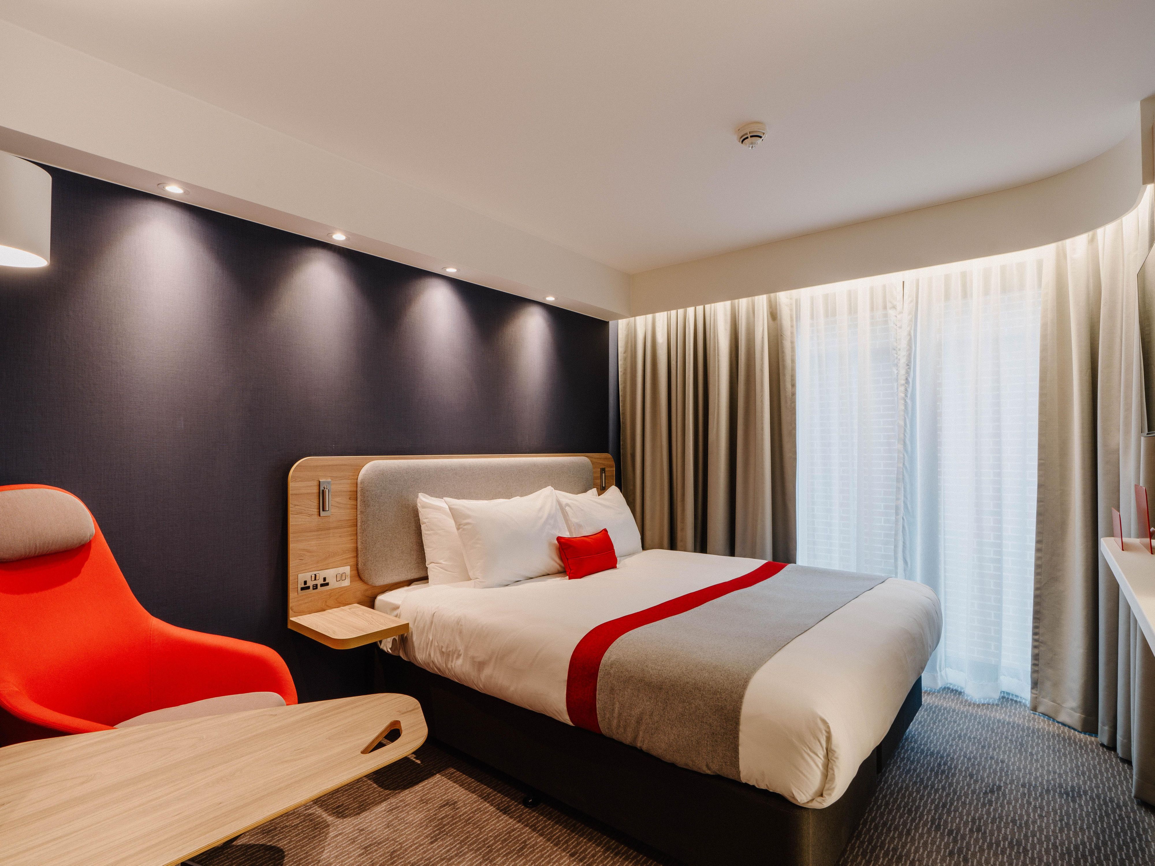 Do you need a break during your day? Perhaps a few hours to relax, pass a layover, or recover from a long trip? Could you use a quiet space to have a business meeting, or take a short nap? Please enquire with us about room availability between 10am and 5pm.