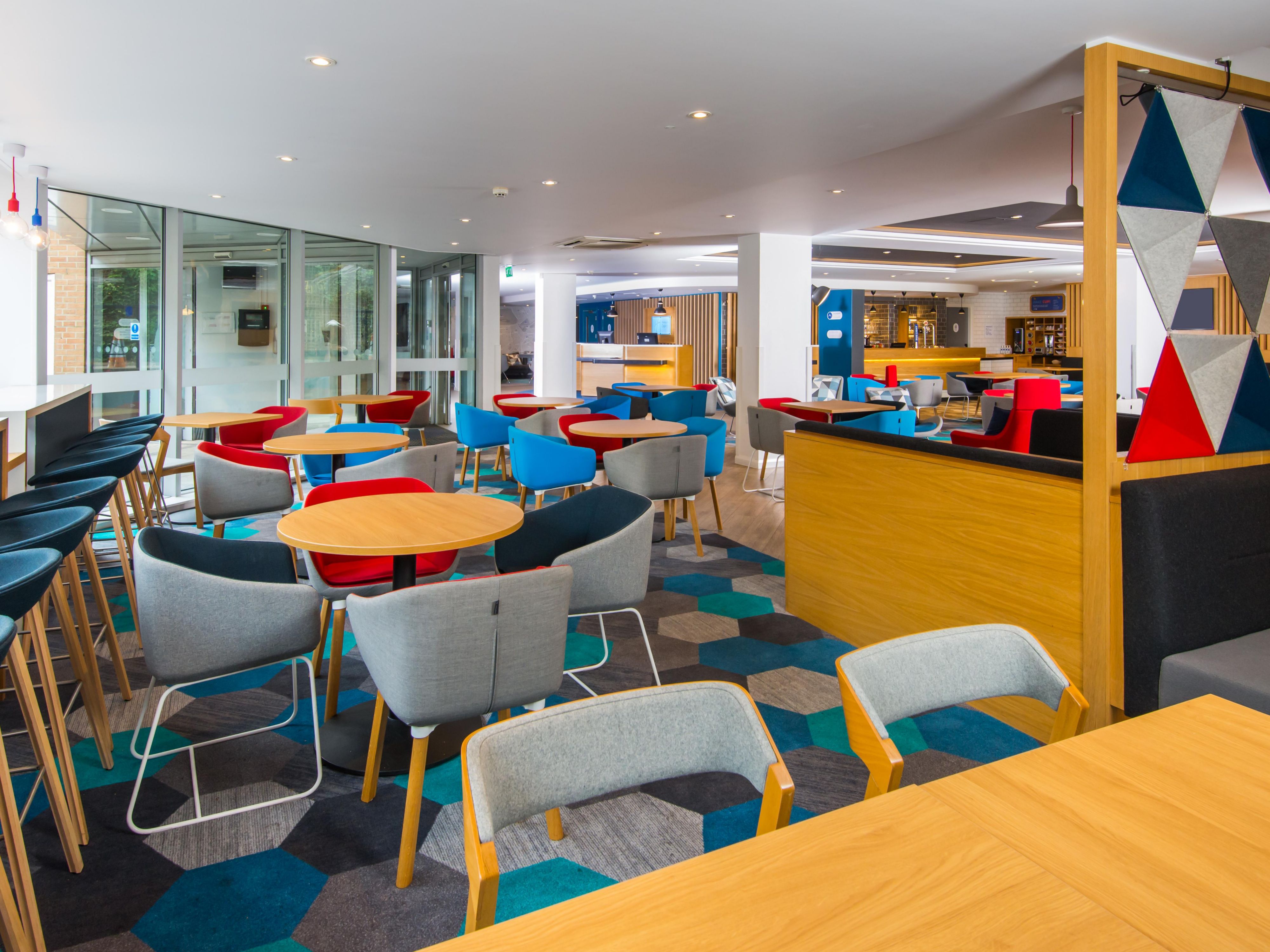 Plan the day's activities in London from the comfort of the lounge