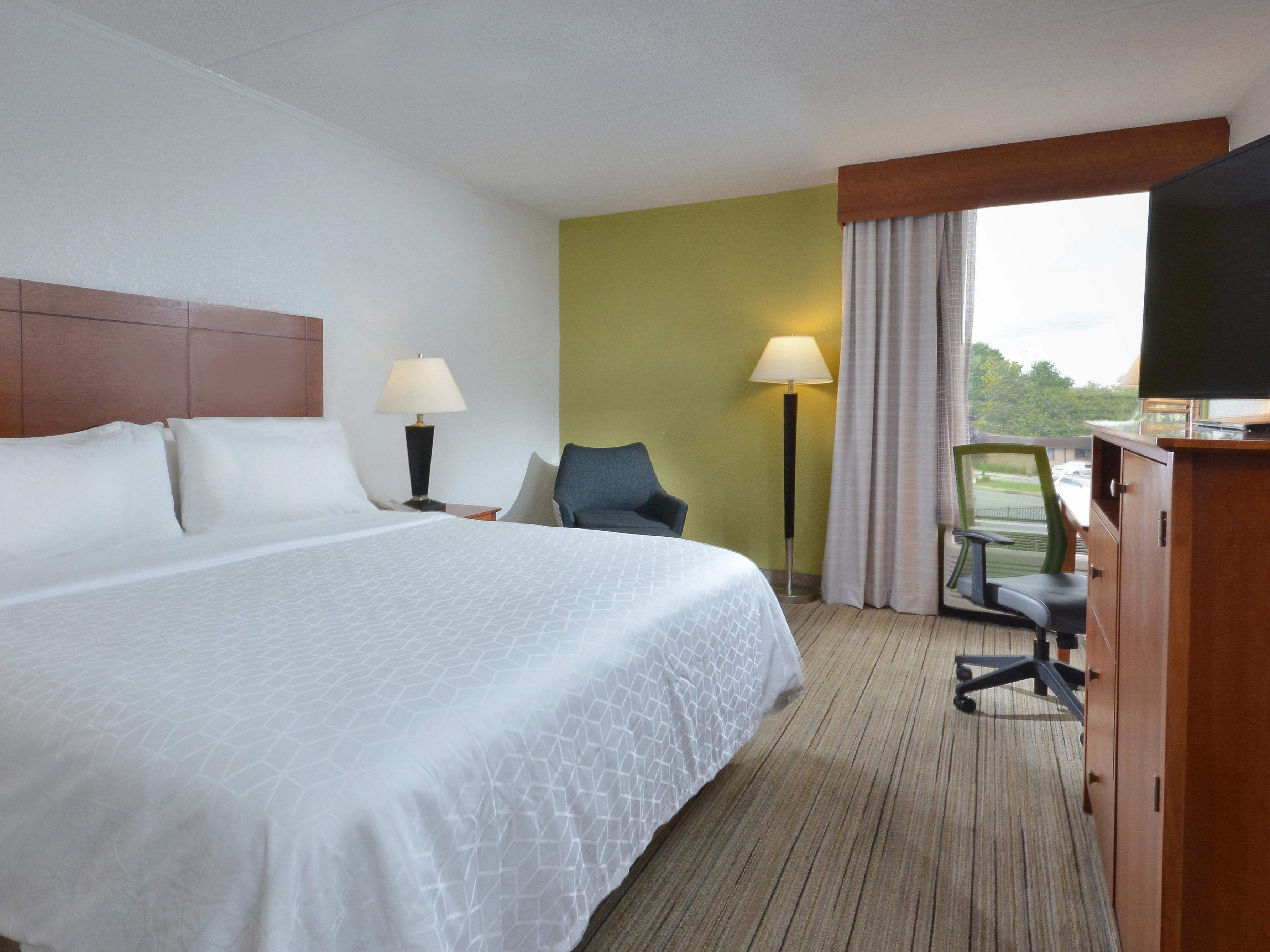 We've got all the must haves for a smart stay in Lynchburg, VA.