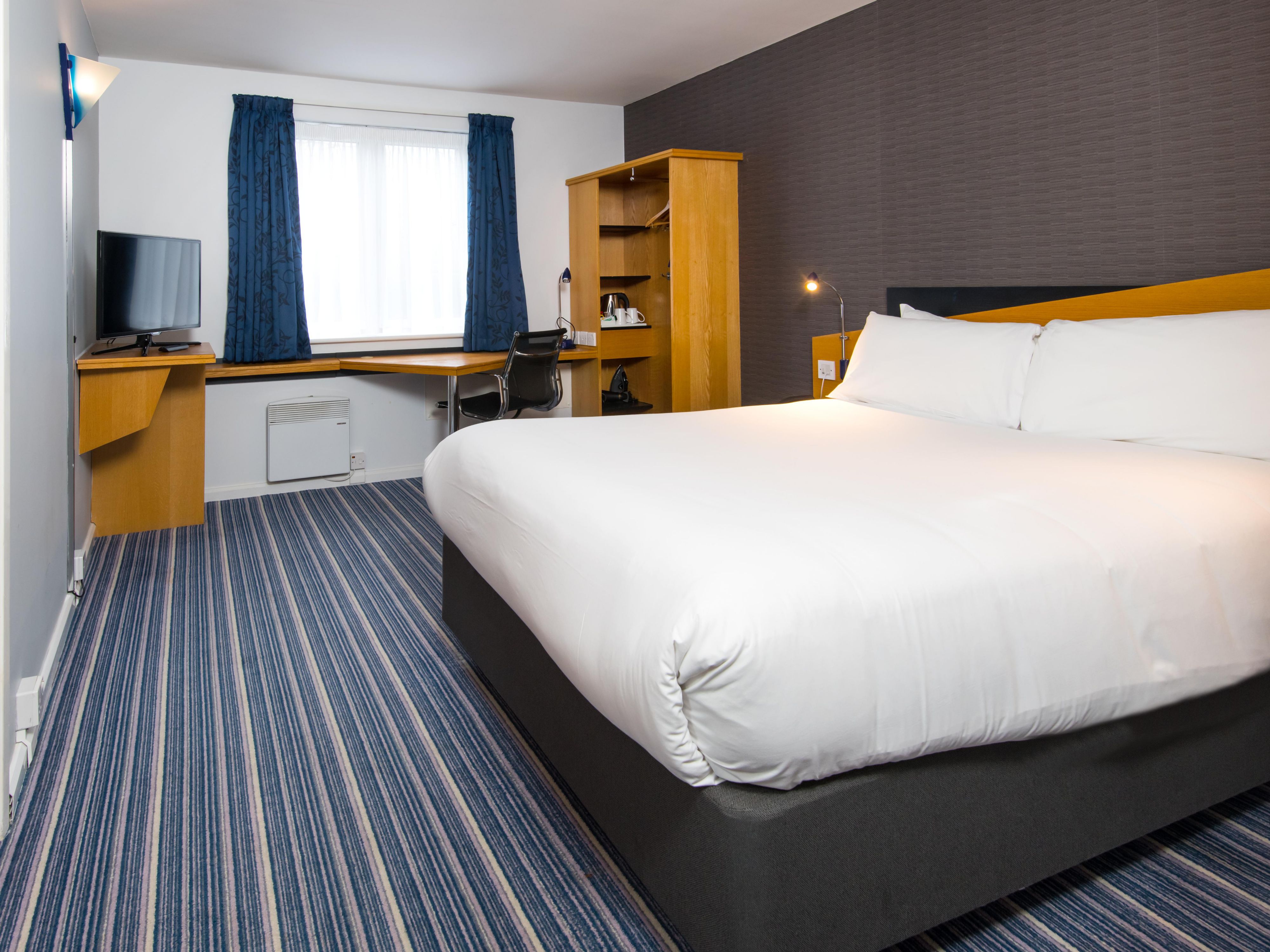 Make memories with the whole gang! Book our family rooms with a sofa bed and treat the kids to a Manchester city break. Rooms with sofa beds are recommended for a maximum of two adults and two kids under 12.