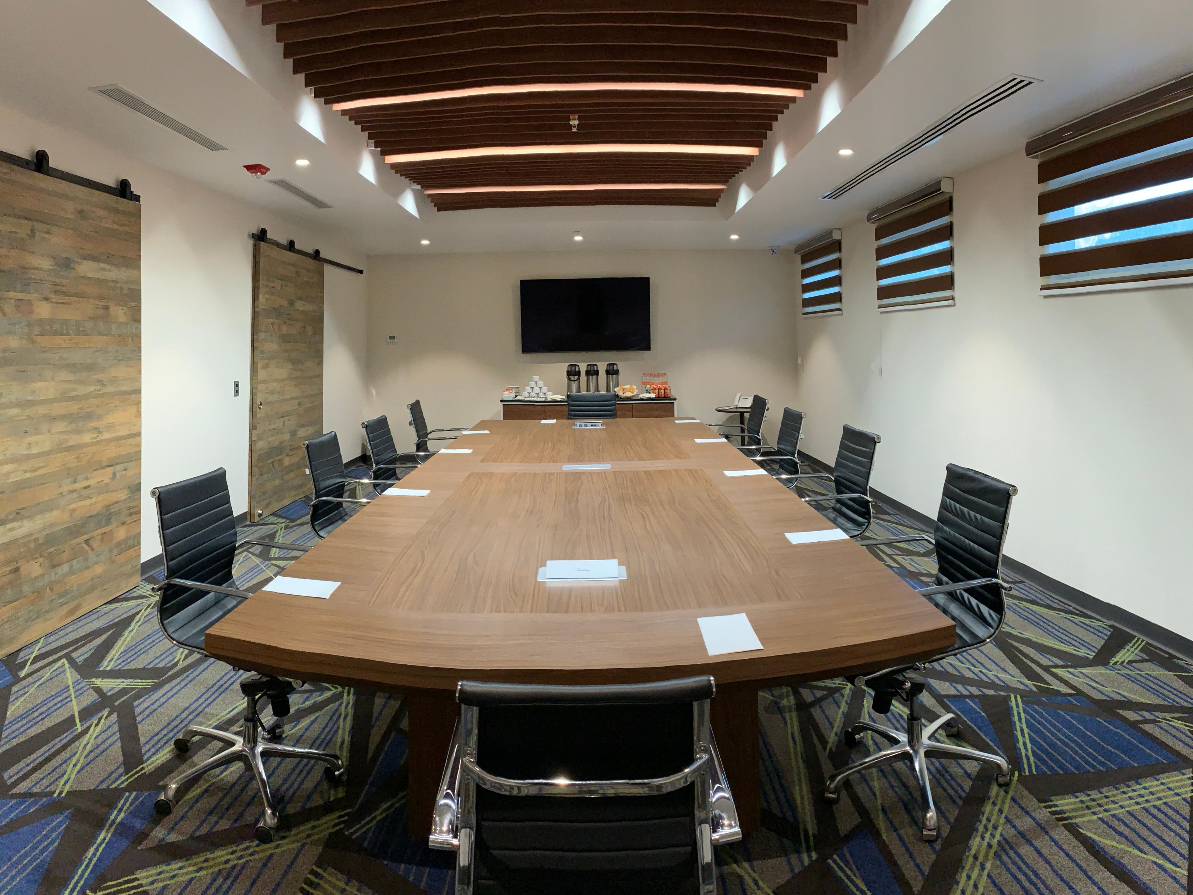 Enjoy our complimentary Wi-Fi to make the most of your time on line, for work or play.