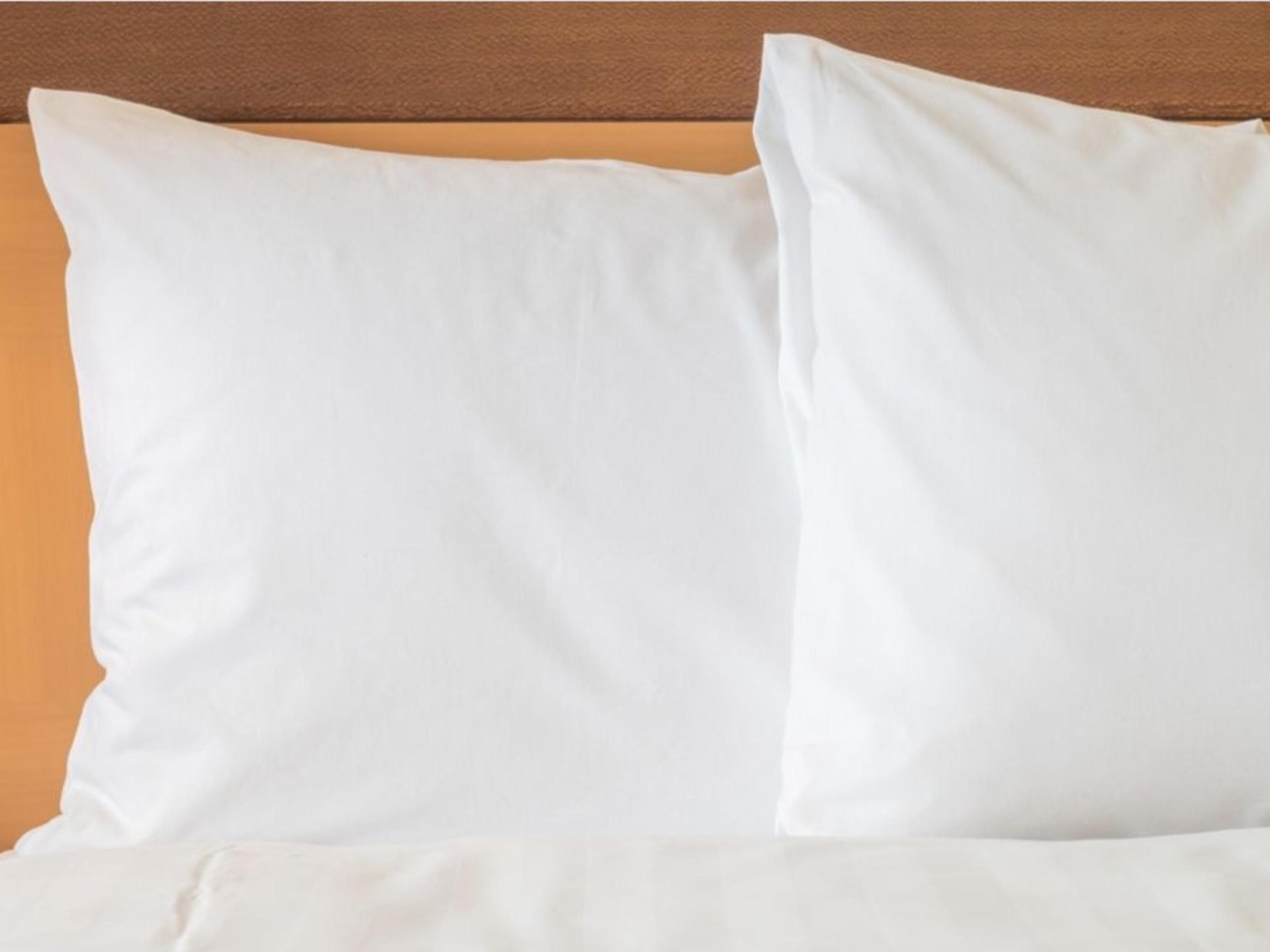 We constantly renew our linens to offer you the freshness and softness you deserve, ensuring a restful sleep in an impeccable environment.