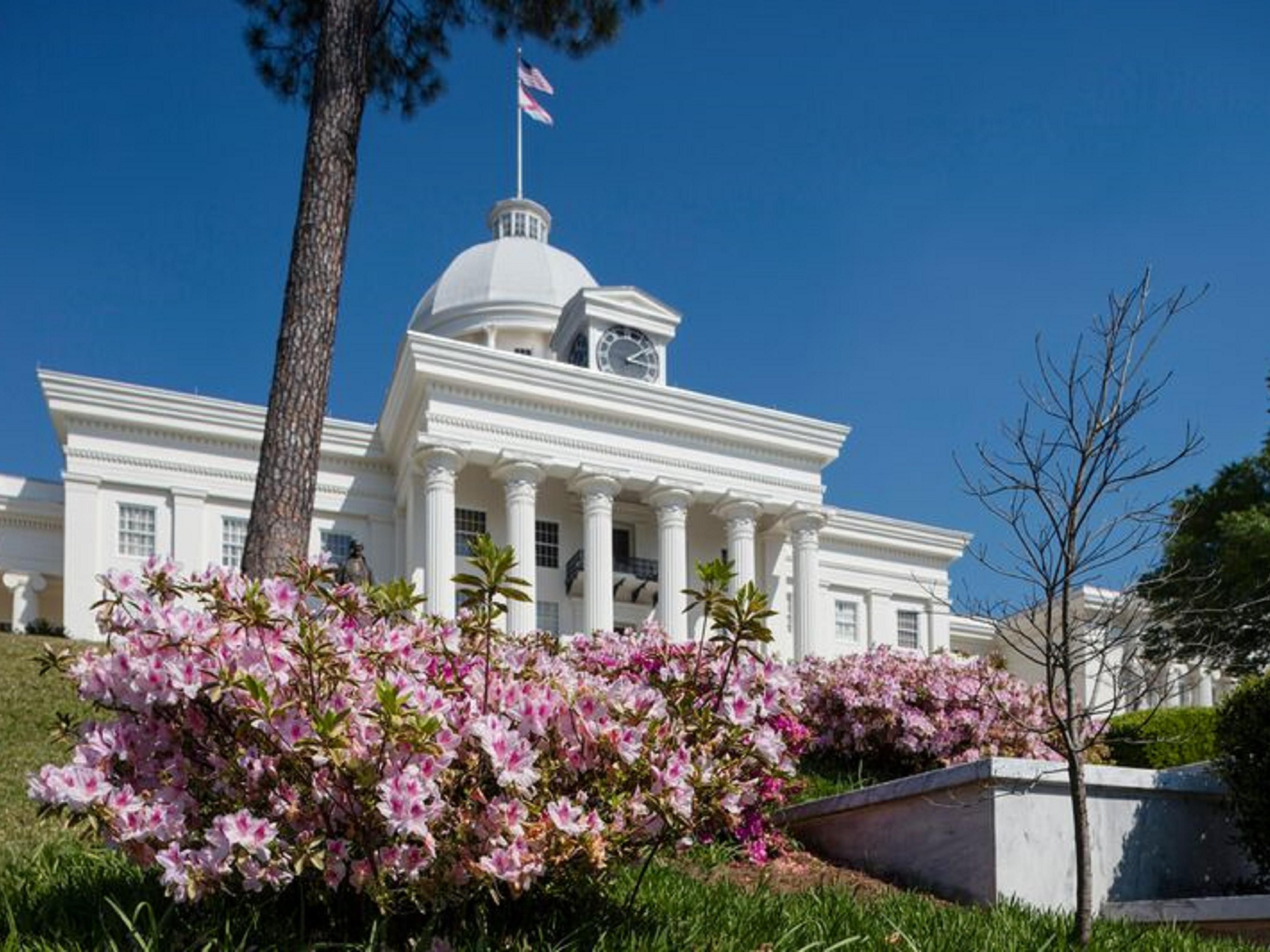 Our hotel is centrally located in historic Montgomery with easy access to downtown, the civil rights museum and the Confederate White House. The Alabama river and associated park provide an oasis to relax and soak in the southern flavor! Montgomery is home to the AA Montgomery Biscuits baseball team, farm club to the Tampa Bay Rays. 