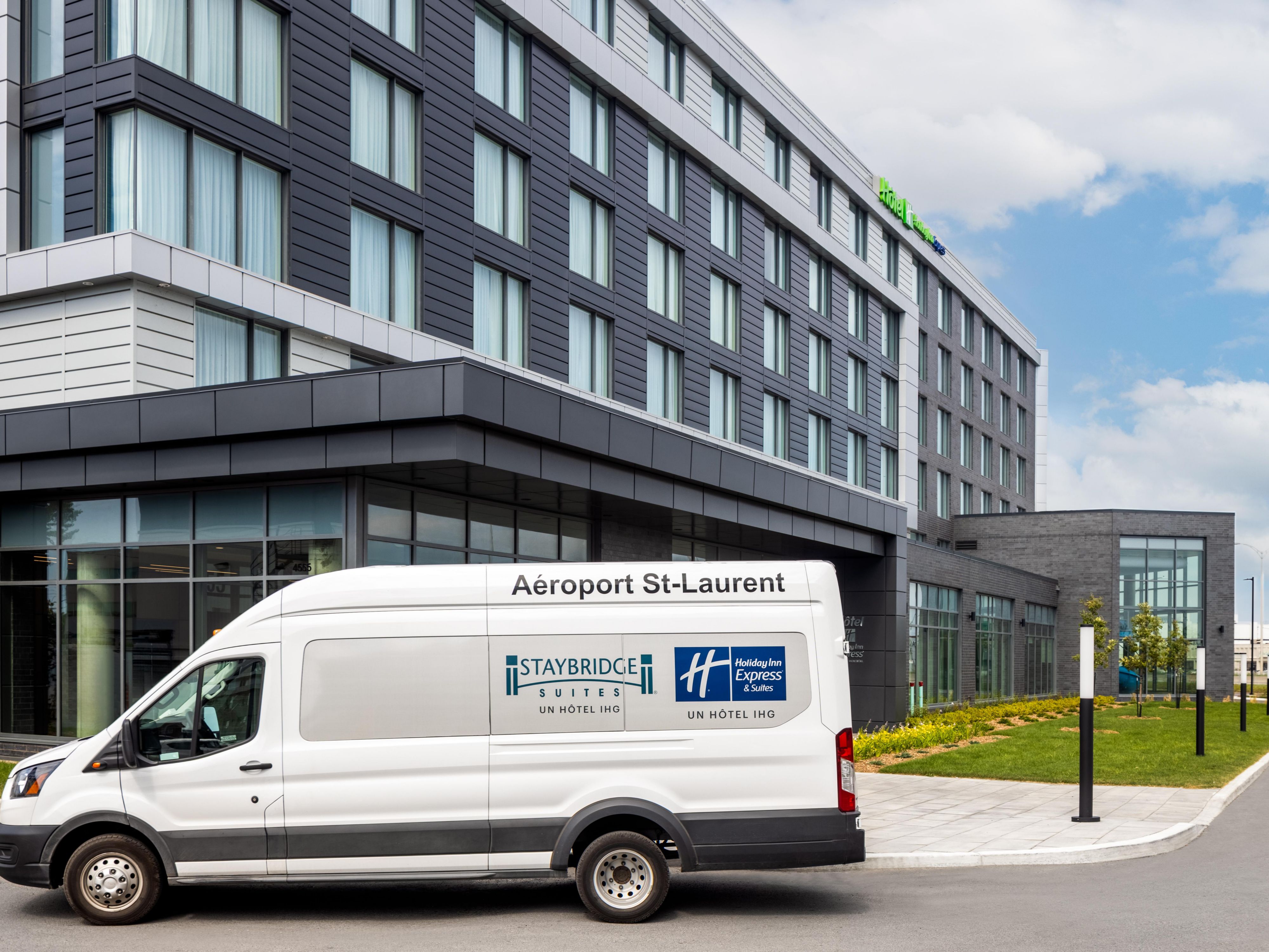 Take our complimentary airport shuttle to Montréal-Pierre Elliott Trudeau International Airport, just 10 minutes from our hotel. Shuttle service operates from 4 AM to noon and 4 PM to midnight. We also offer Park and Fly packages, making your travel to vacation destinations even easier. Adventure is within easy reach when you stay at our hotel!