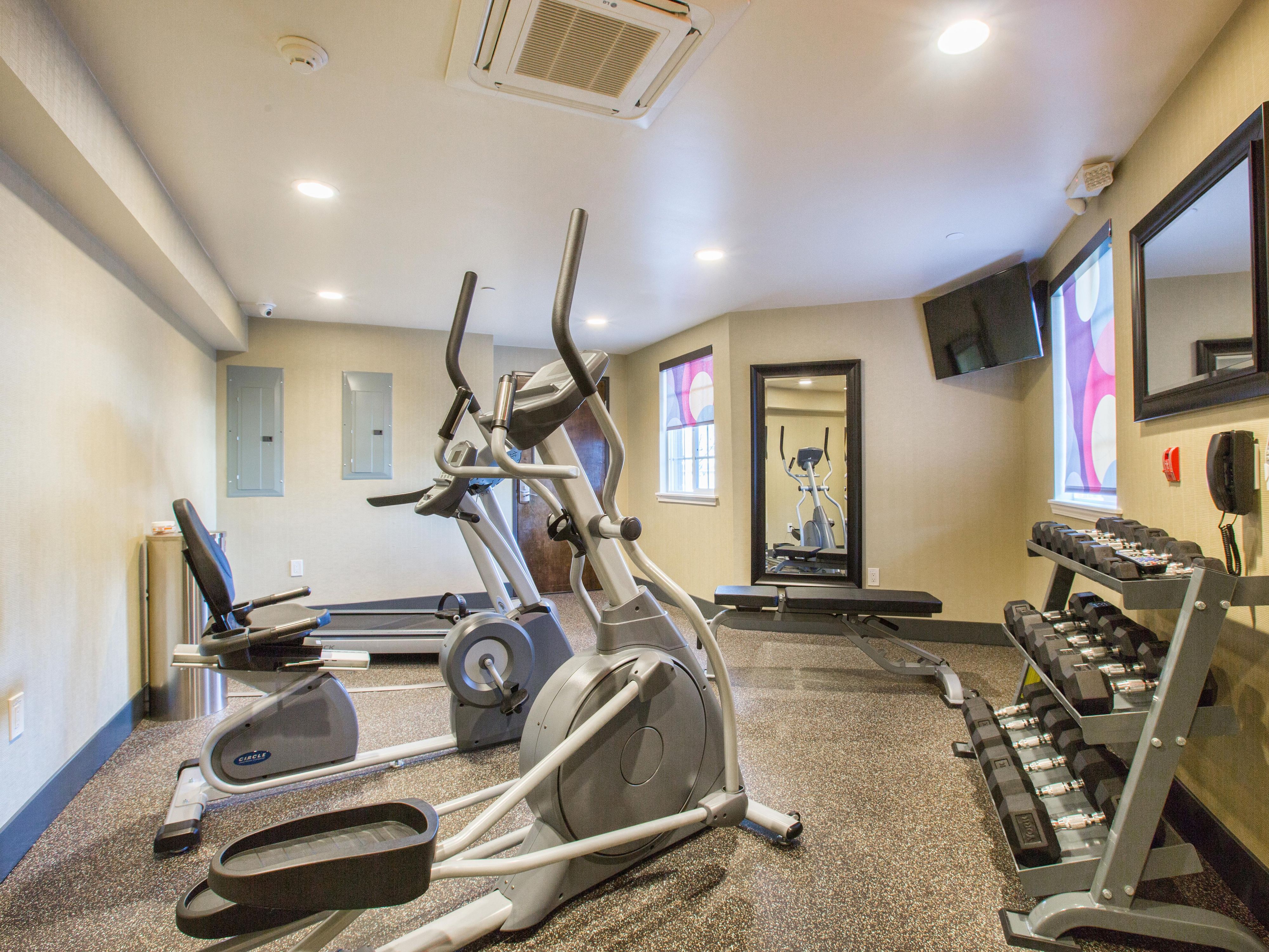 Holiday Inn Express Mountain View/ S. Palo Alto Gym 4