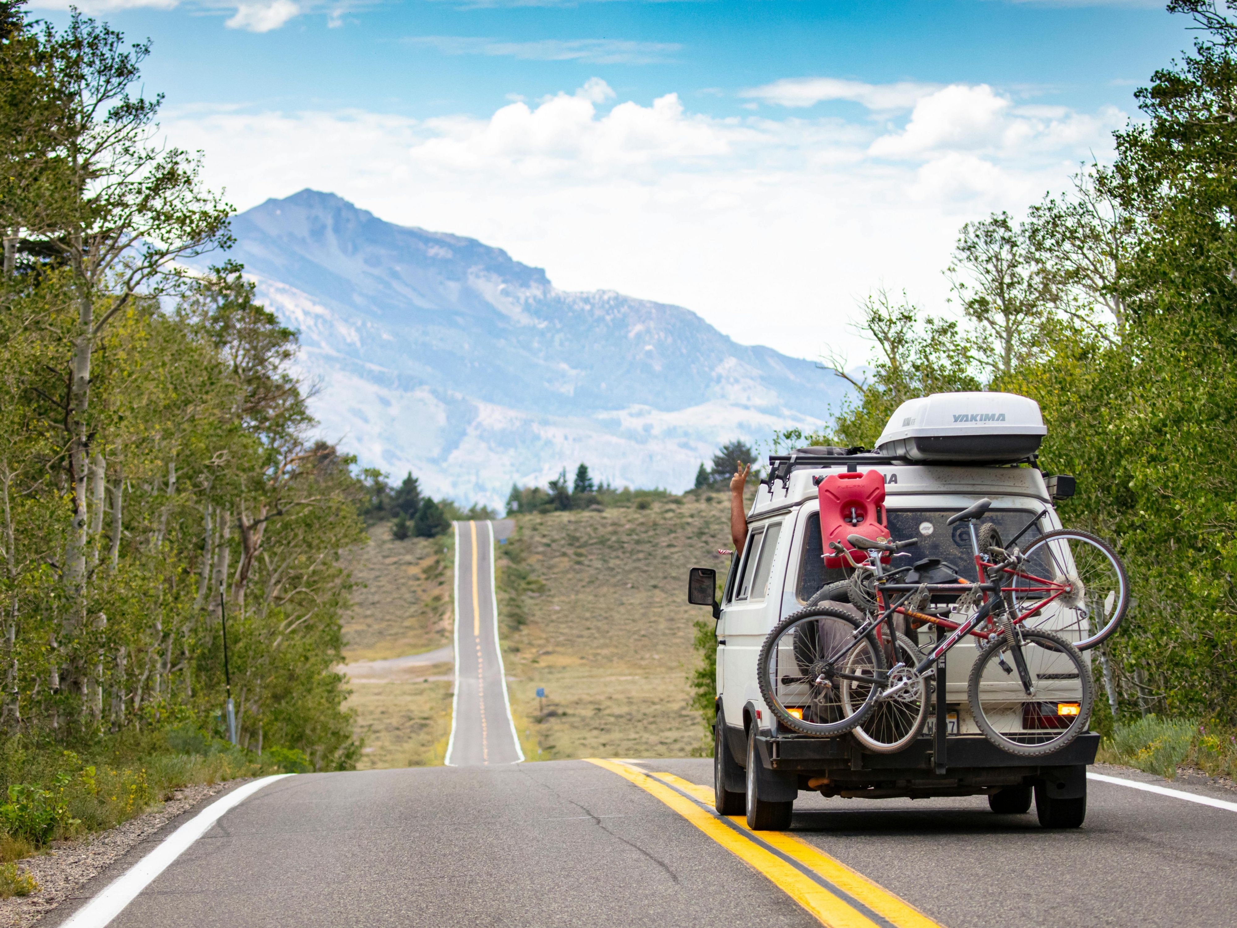 You're travelling through Munich and looking for a suitable hotel for your stopover? Whether airport, main station or city center, we are well connected to public transport. Or simply park your car in our underground car park and recharge your energy in our cosy rooms.