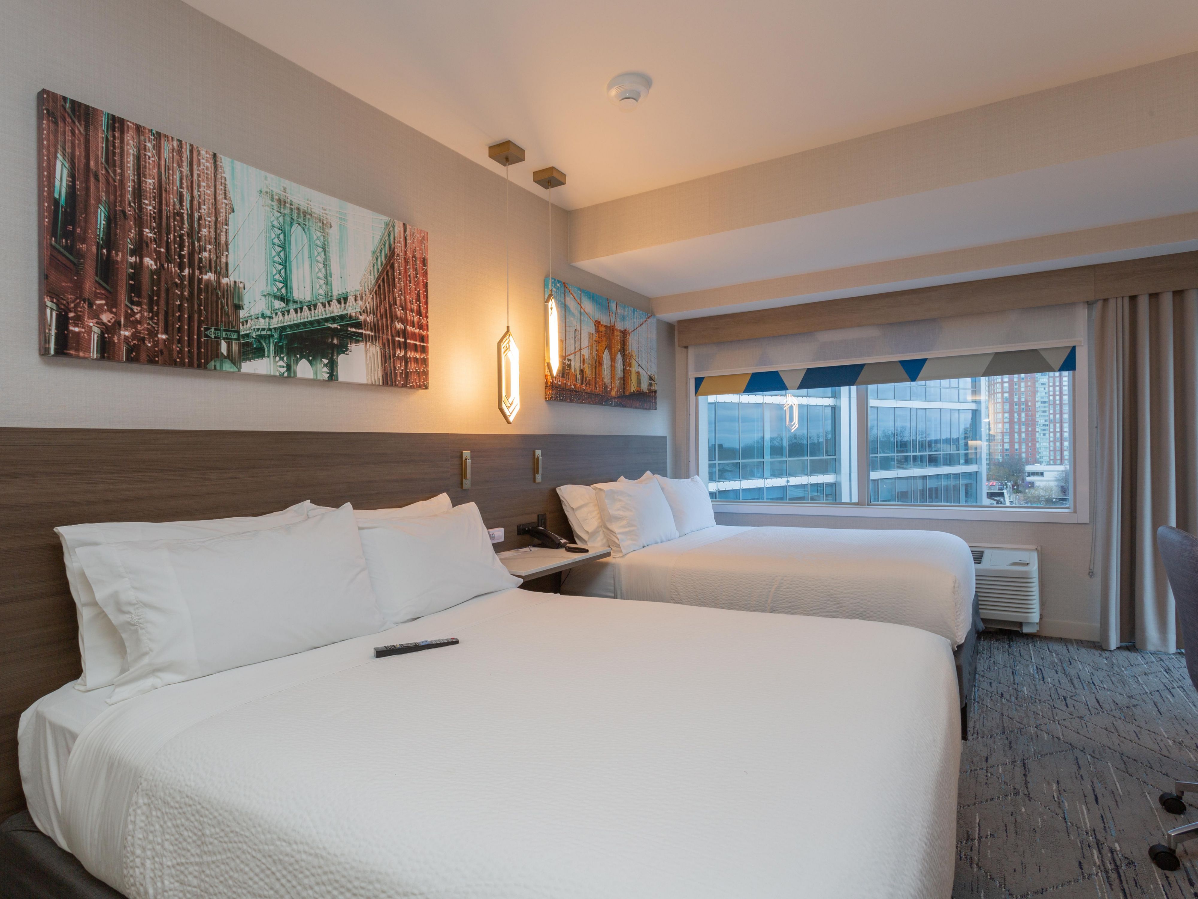 Comfortable beds, unique design, beautiful views in two directions