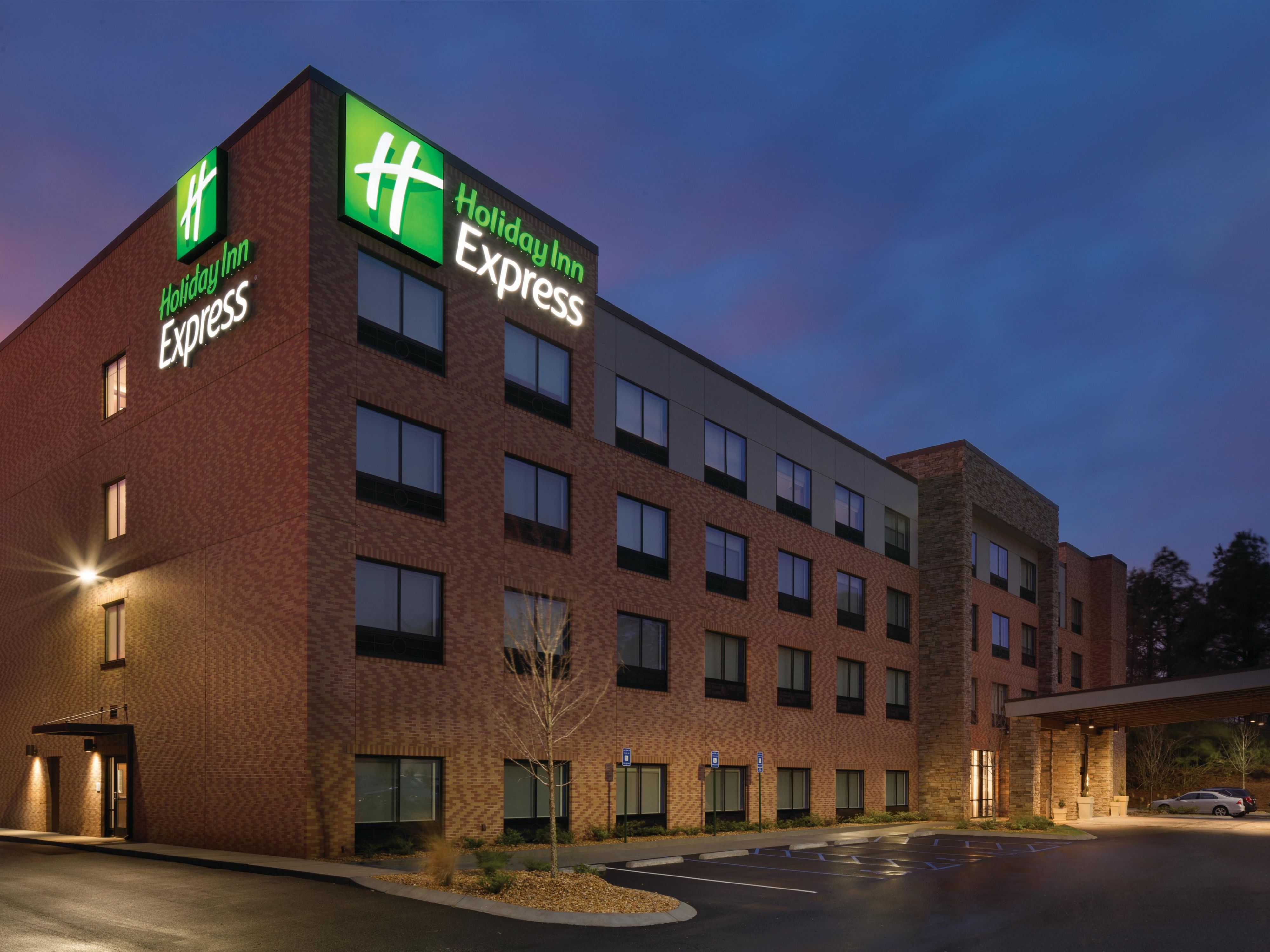 Brand New Holiday Inn Express Atlanta SW Newnan