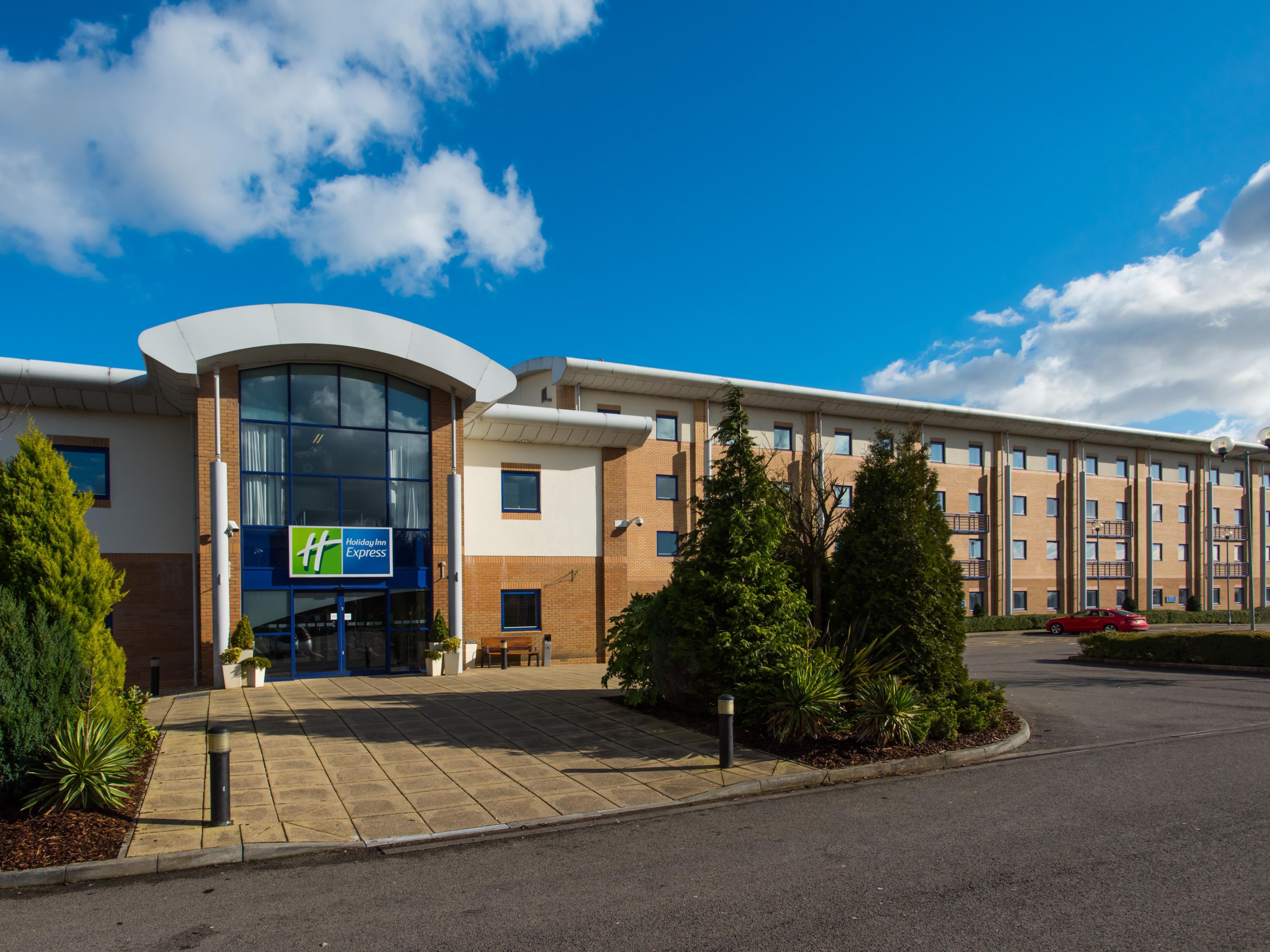 We welcome business and leisure travellers alike to our hotel