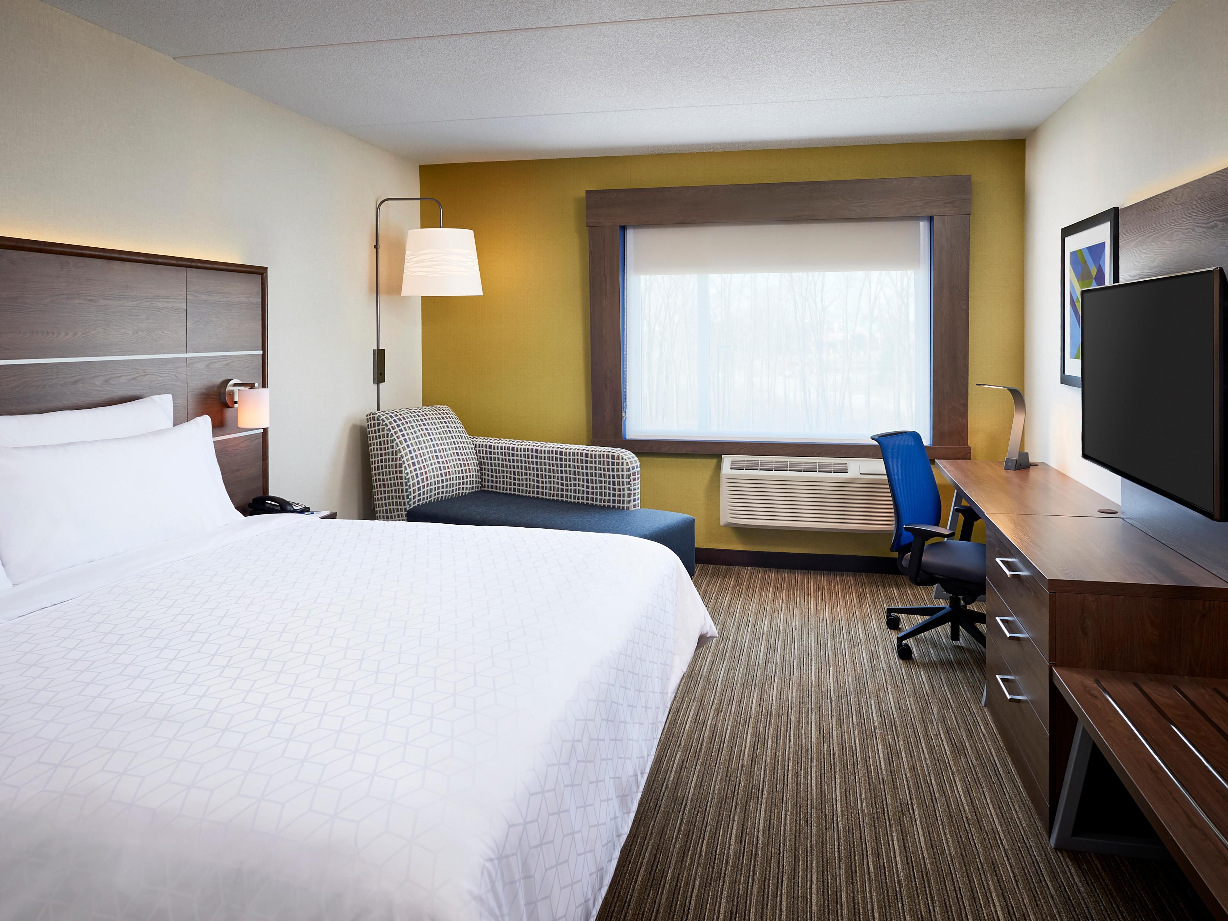 Enjoy a stay at our Niagara-on-the-Lake hotel, where you can relax without the worry of resort fees! Located just a short distance from Niagara Falls, our hotel offers thoughtful amenities and comfortable, spacious, and clean accommodations for your perfect getaway.