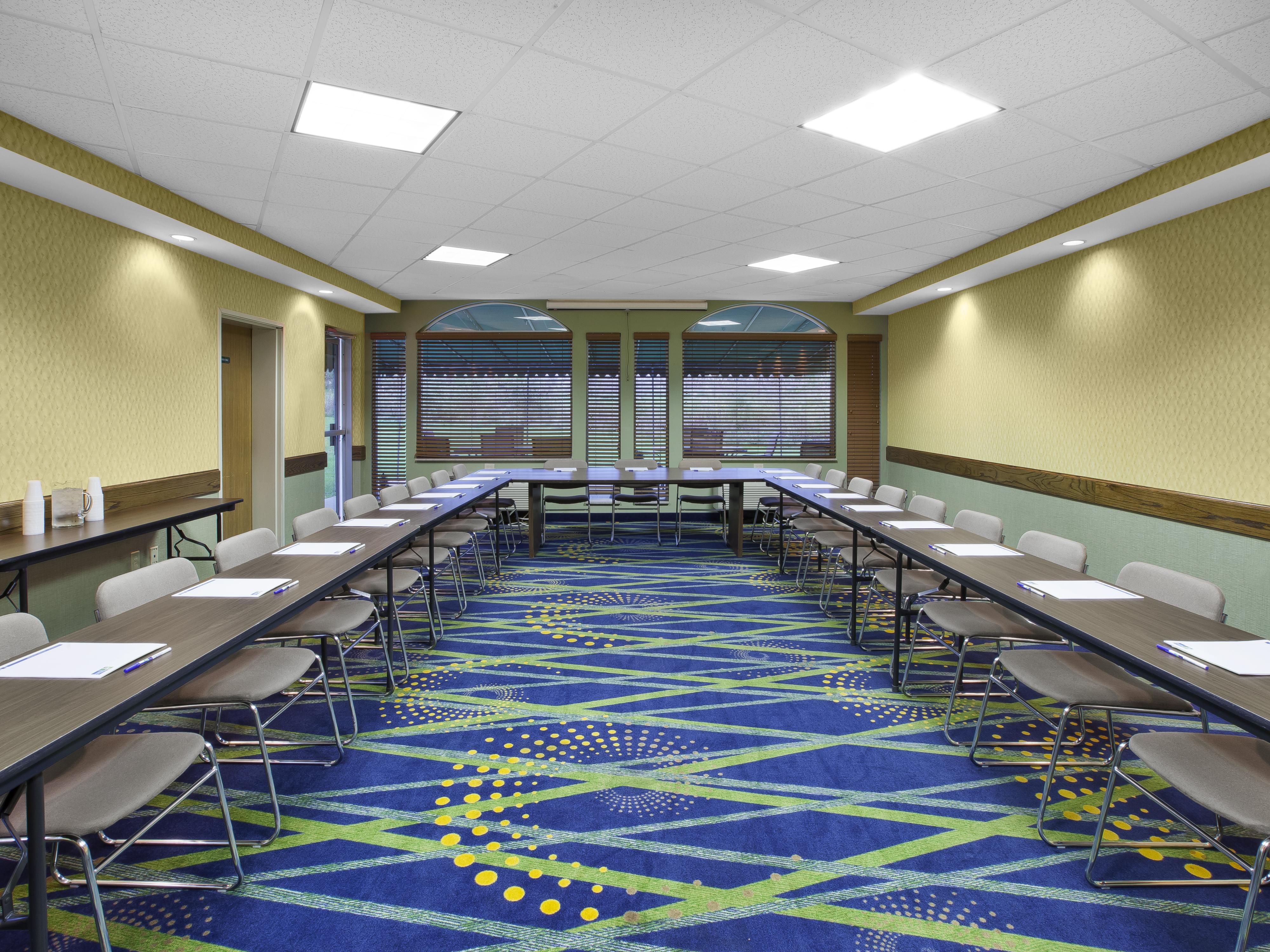 Host your next event in our versatile meeting room, featuring modern amenities, convenient AV support, and complimentary Wi-Fi. Our flexible space is ideal for business meetings and social gatherings, comfortably accommodating up to 25 guests. Contact us today for availability and booking rates!