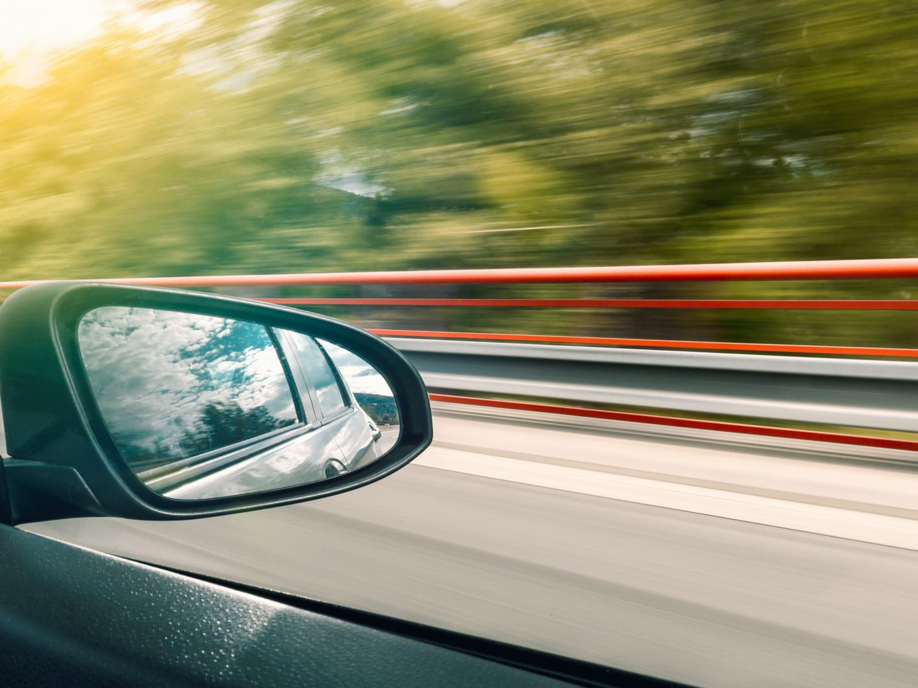 All guests enjoy free parking during their stay at our airport hotel. We also offer Park and Fly packages if you’re traveling somewhere else from the Syracuse Hancock International Airport. Leave your car with us while you fly out to your next destination, and it’ll be here waiting when you get back. 