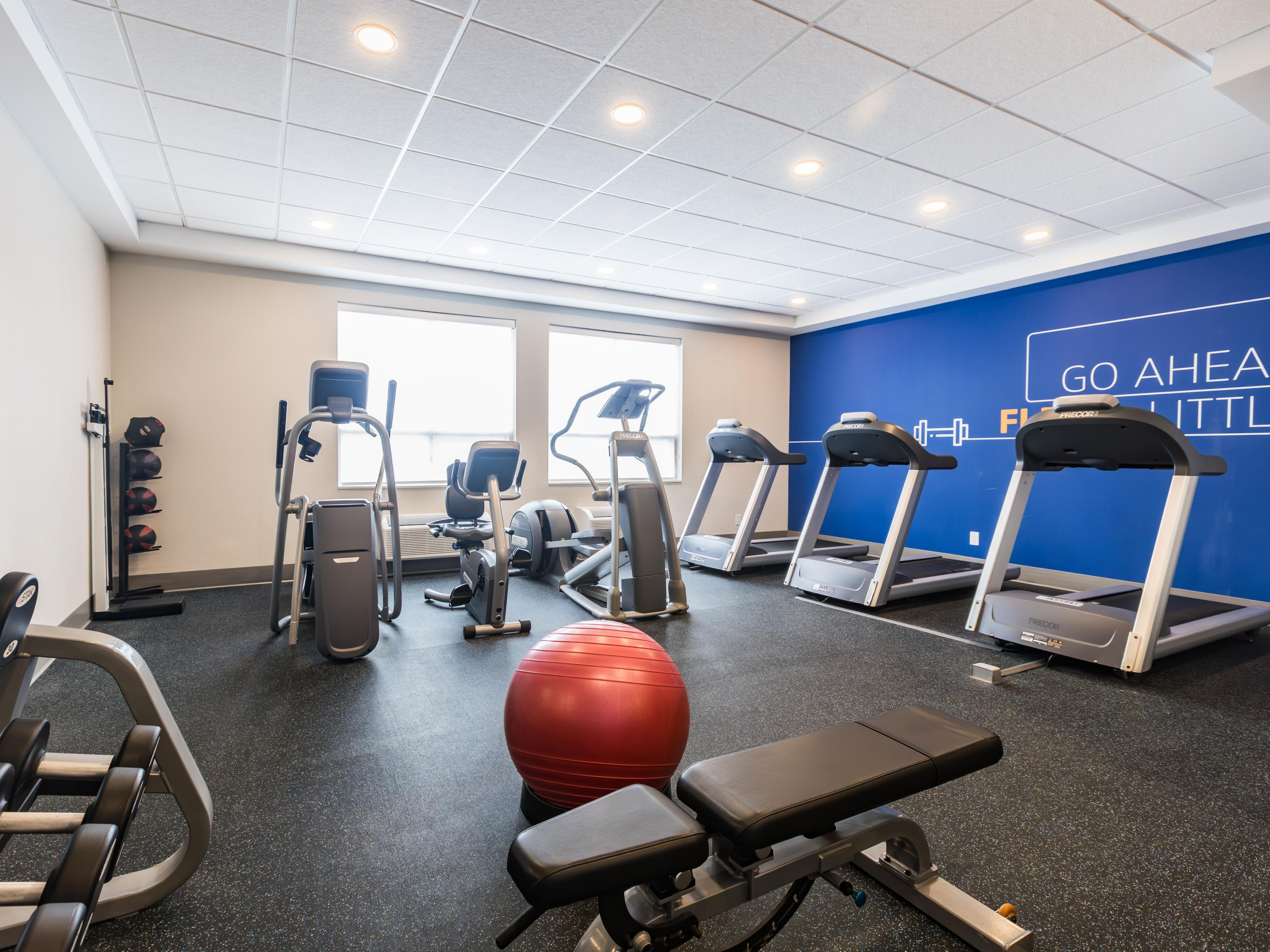 Stay fit and healthy during your travels! Our Fitness Centre is equipped with elliptical machines, free weights, stationary bicycles, and treadmills. It has everything you need to stay in shape and feel your best. Book now!